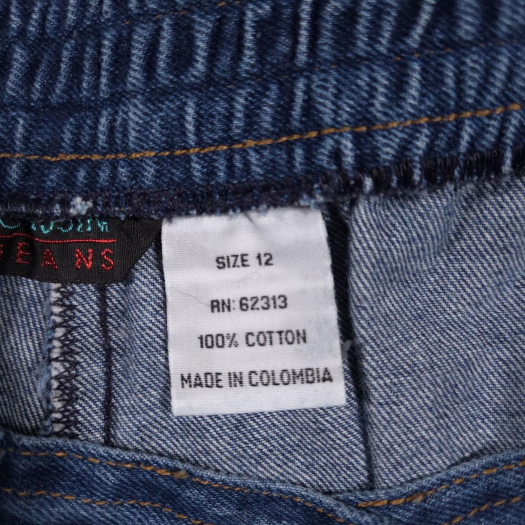 Oleg Cassini VINTAGE Oleg Cassini Jeans Womens 12 High Waist Pleated Tapered Mom Elastic Waist 90s Jeans Womens 12 Blue Medium Wash Denim 90s Womens Jeans Size 34" / US 12 / IT 48 - 7 Thumbnail