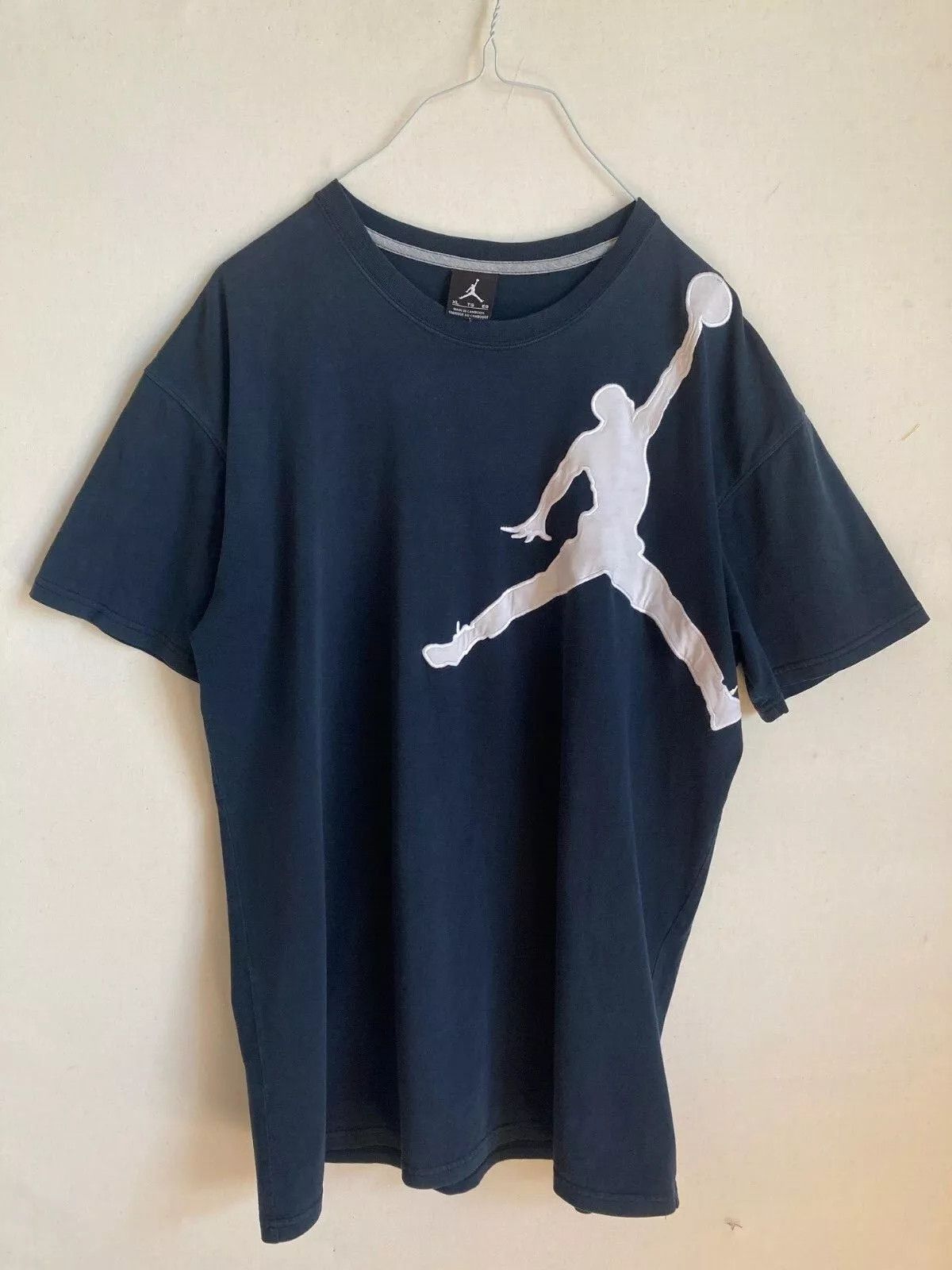 Nike RARE Jordan Nike T-shirt Size US XL / EU 56 / 4 - 1 Thumbnail