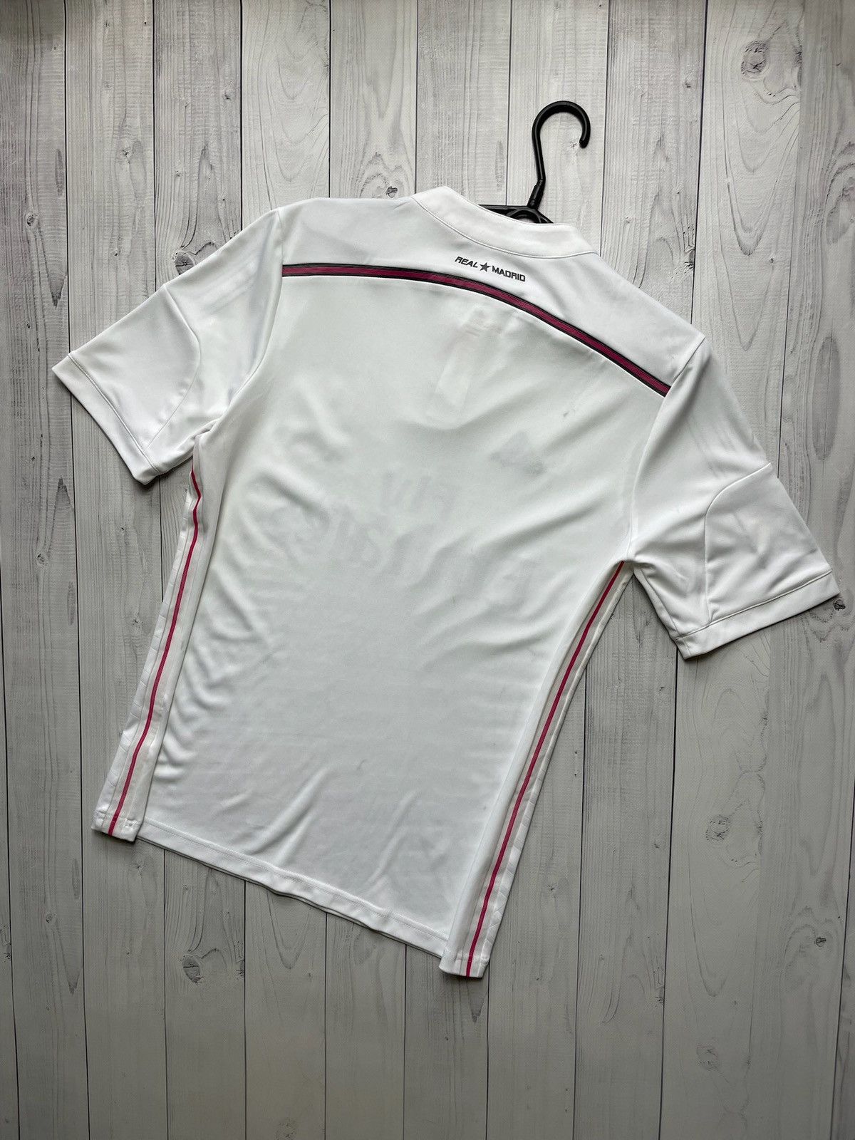 Vintage Vintage adidas Real Madrid soccer jersey size S Size US S / EU 44-46 / 1 - 12 Thumbnail
