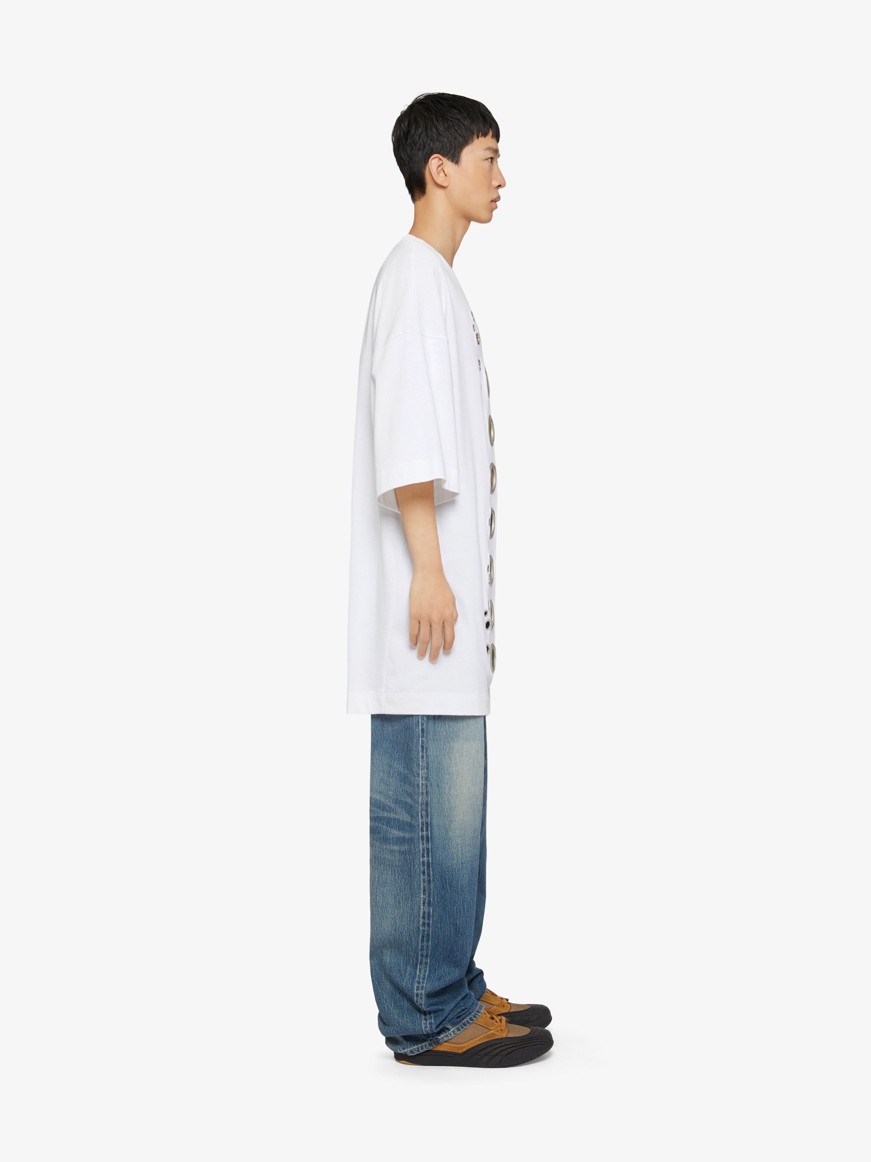 Givenchy o1w1db10925 Large Fit Base T-Shirt in White Size US XL / EU 56 / 4 - 3 Thumbnail