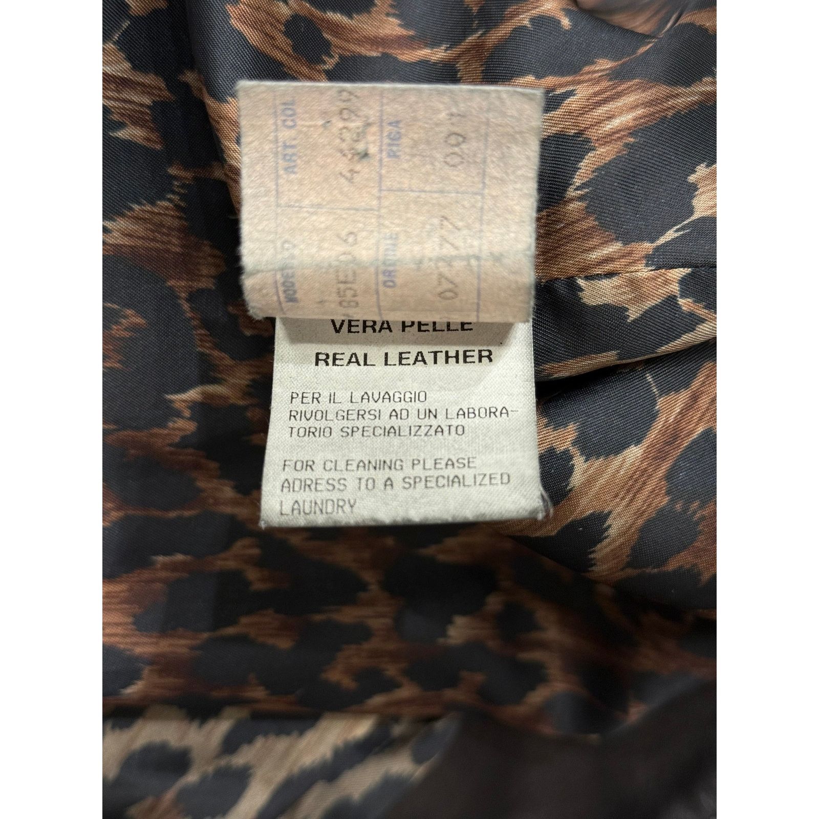 Dolce & Gabbana 2001 Dolce & Gabbana cropped leather jacket with velvet Size M / US 6-8 / IT 42-44 - 9 Thumbnail