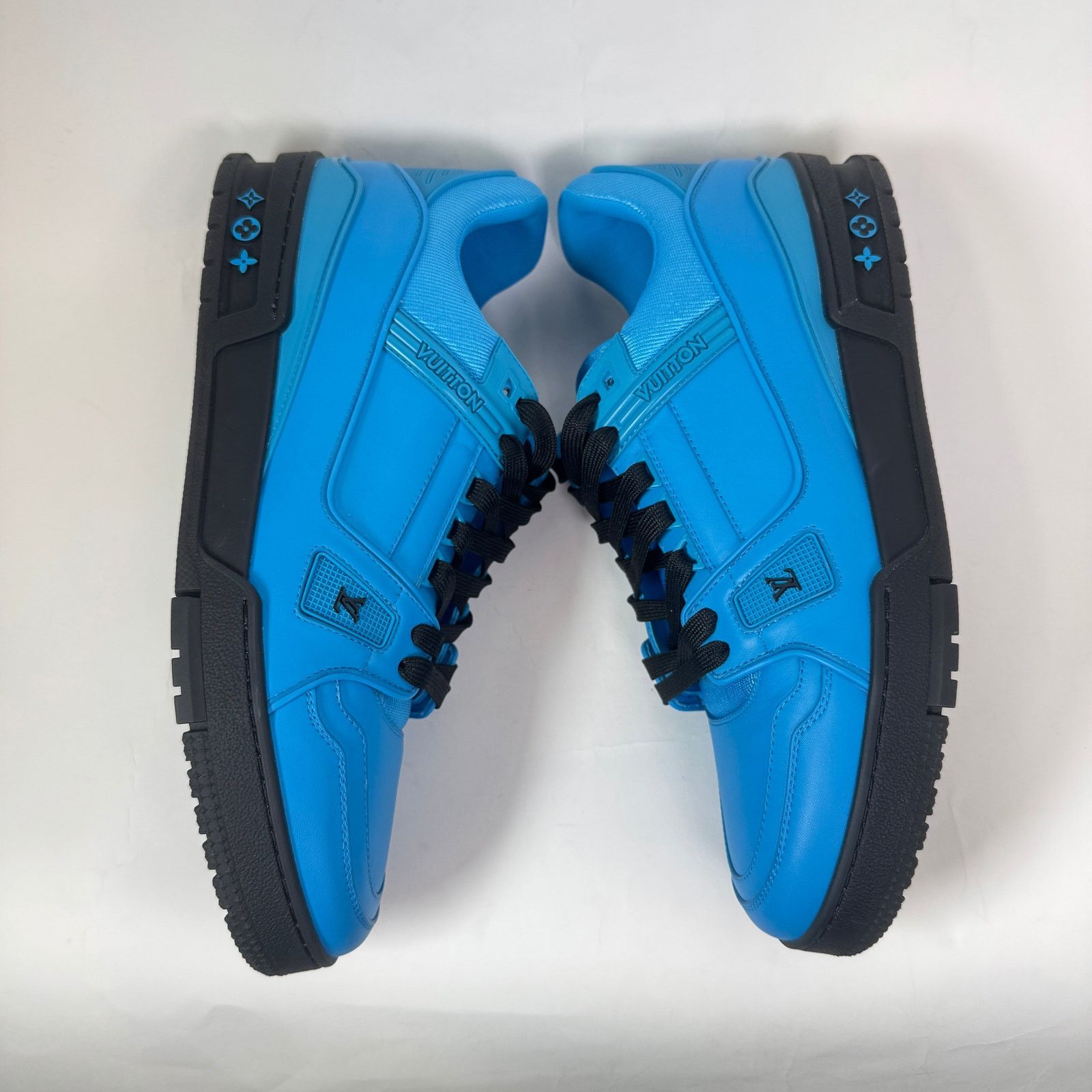 Louis Vuitton Louis Vuitton Blue/Black Trainer Size LV 9.5 Size US 10.5 / EU 43-44 - 3 Thumbnail