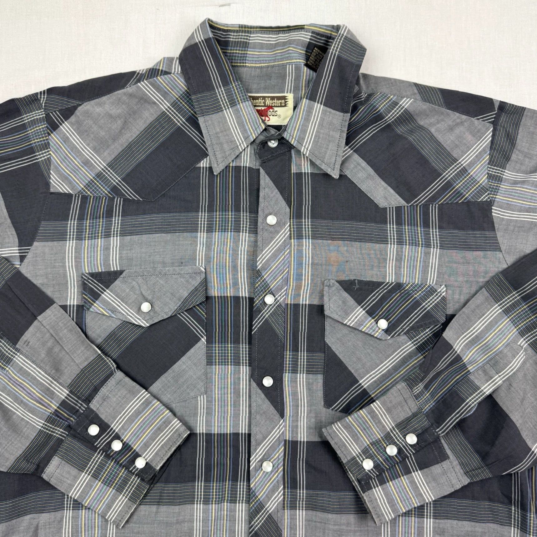 Vintage VINTAGE Youngbloods Western Pearl Snap Shirt Plaid Mens L Gray 90s Cowboy Workwear Casual Shirt Clothing Size US L / EU 52-54 / 3 - 2 Thumbnail