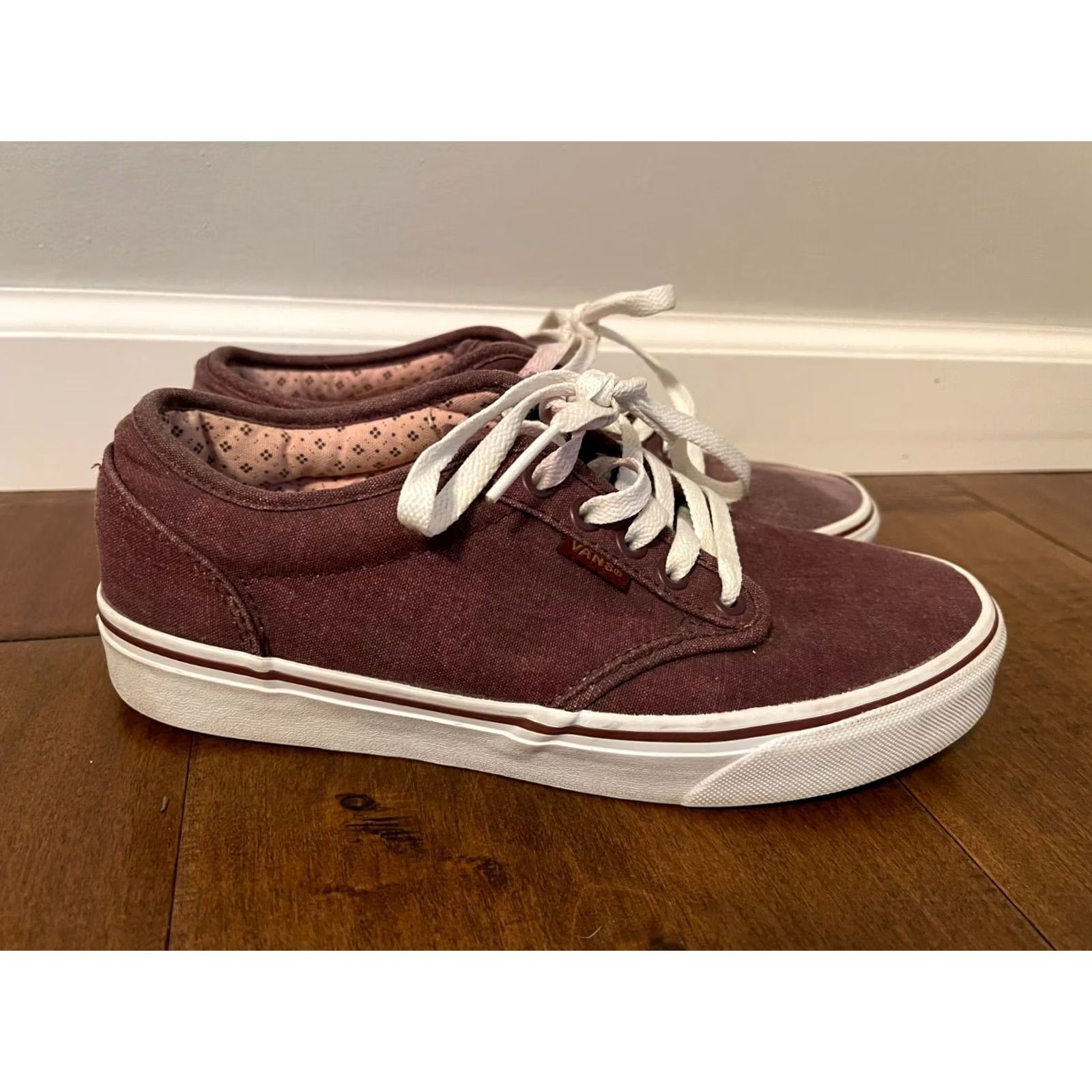 Vans VANS Red Padded Tongue Low Top Lace Up Canvas Shoes Women's 8.5 TB4R Pastel Size XS / US 0-2 / IT 36-38 - 2 Thumbnail