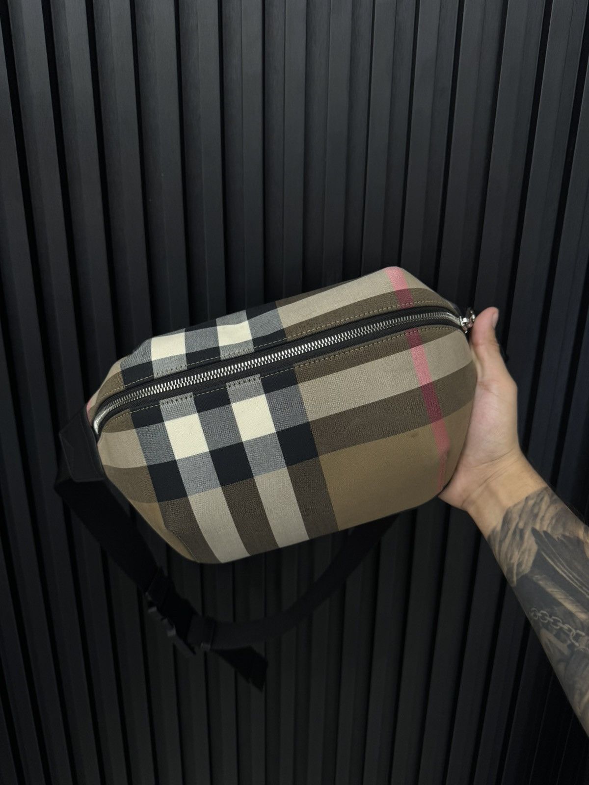 Burberry BURBERRY Sonny Nova Check Unisex Bum Bag /Fanny Bag Size ONE SIZE - 1 Thumbnail