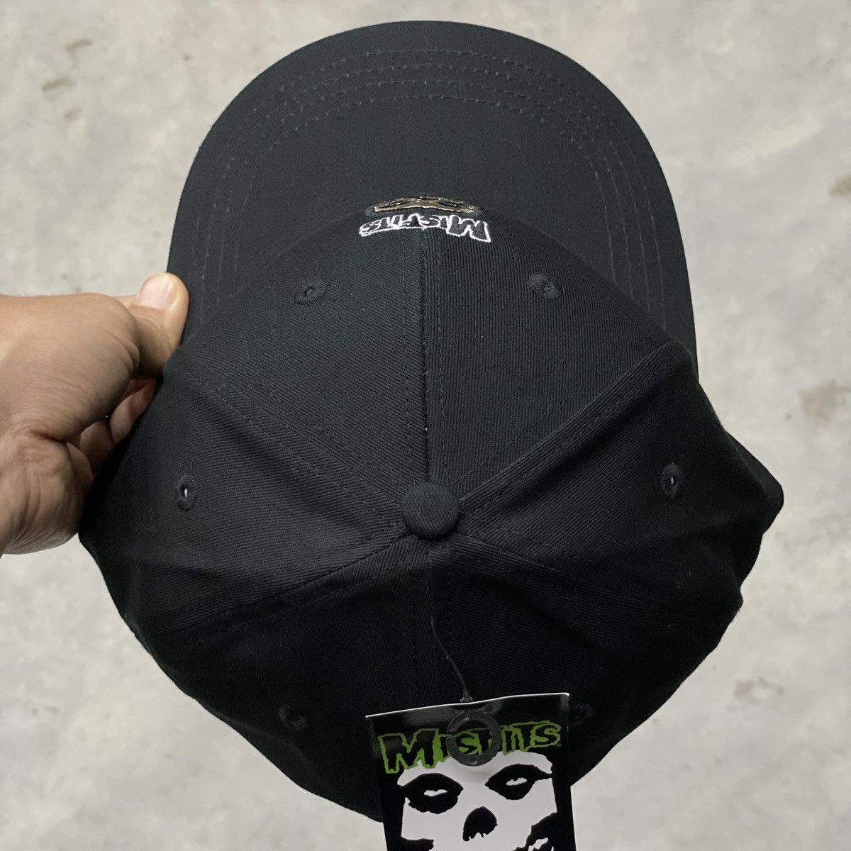 Band Tees × Misfits Misfits Snapback Cap Copyright 2024 Official Bravado Size ONE SIZE - 4 Thumbnail