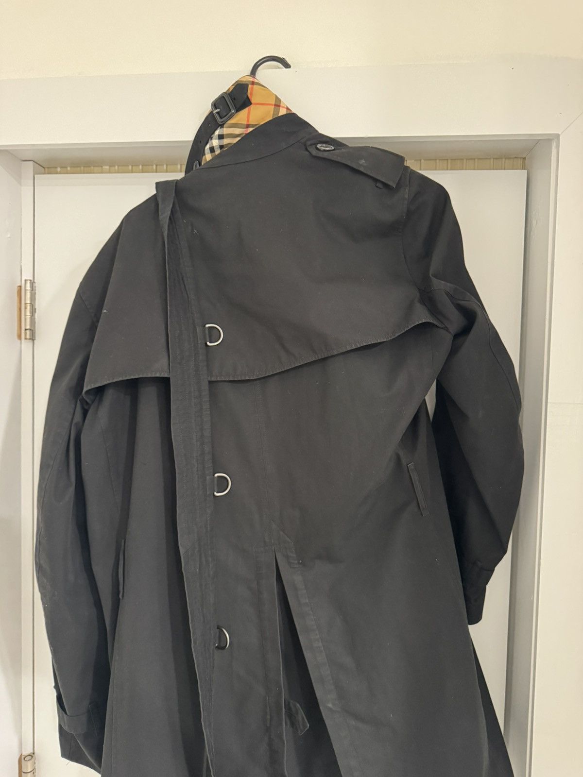Burberry Burberry black chelsea trench coat Size US M / EU 48-50 / 2 - 7 Thumbnail