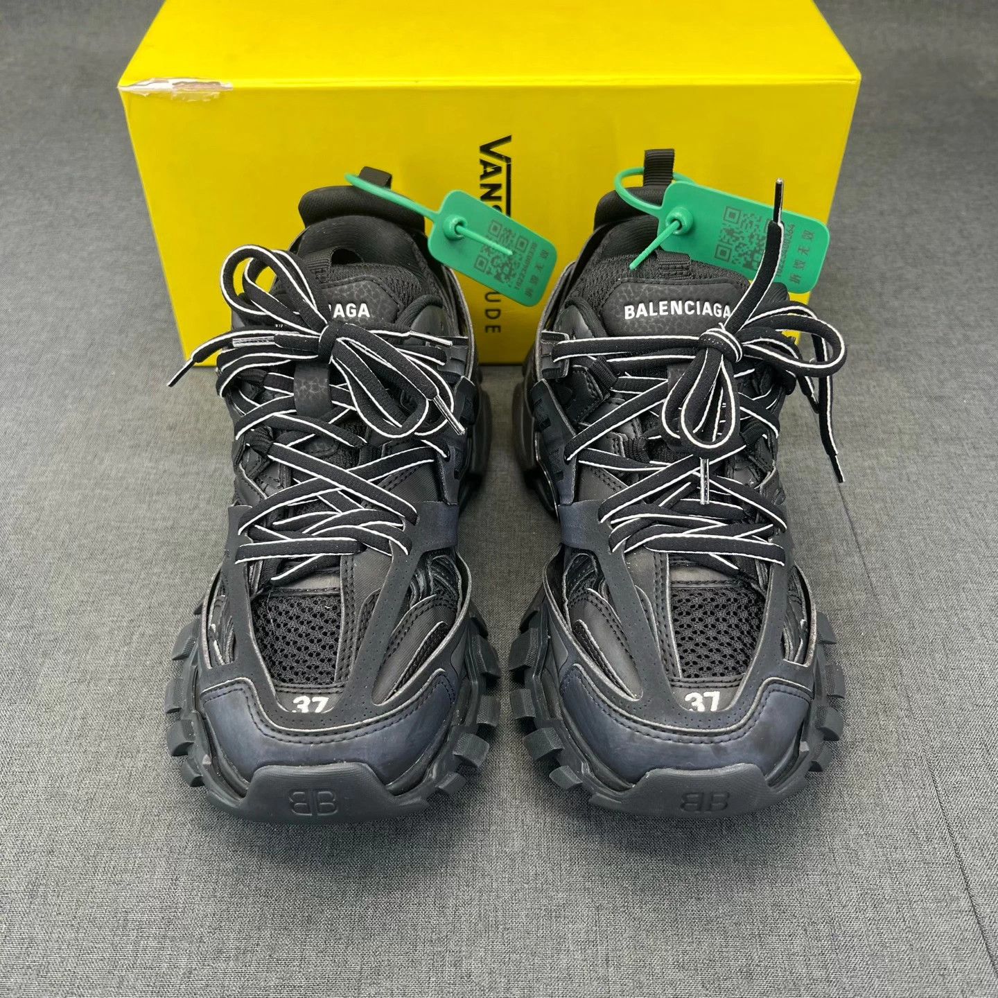 Balenciaga Balenciaga Track Wmns 37 Black Worn 2x Like New Size US 6 / IT 36 - 7 Thumbnail