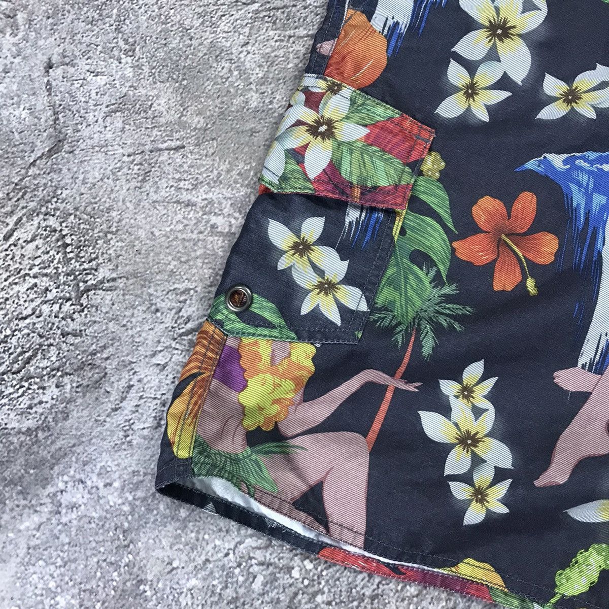 Vintage Vintage Y2K Floral All Over Print Shorts Streetwear Baggy 34 Size US 34 / EU 50 - 2 Thumbnail