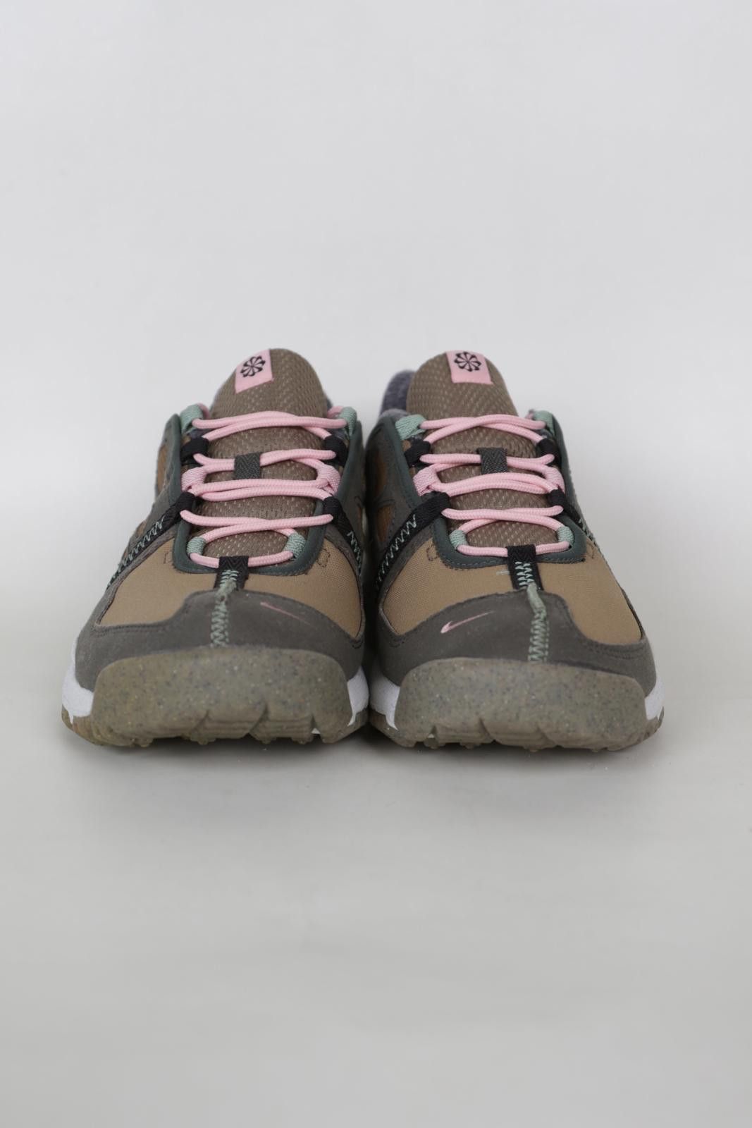 Nike 2021' Nike Free Terra Vista Low-Top Sneakers Size US 9 / EU 42 - 2 Thumbnail
