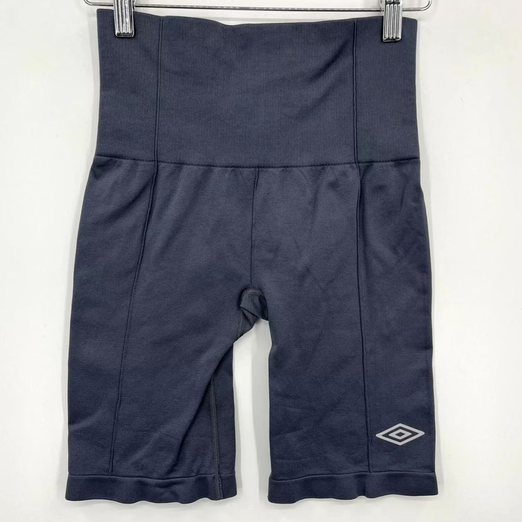 Umbro Umbro Woman Gray Biker Shorts M Solid High Rise Stretch Active Gym Shirt? Size 32" / US 10 / IT 46 - 2 Thumbnail