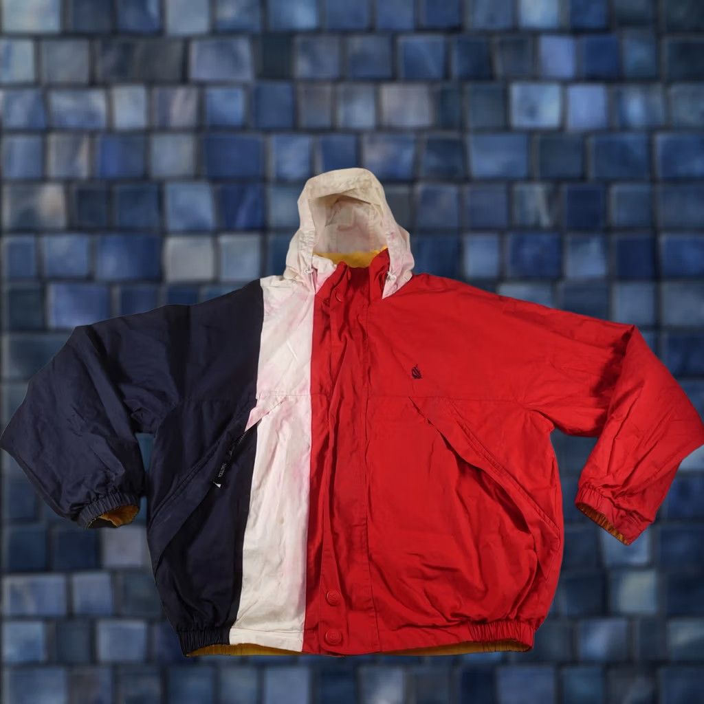 Nautica VINTAGE Nautica Reversible Jacket Mens L Red Yellow Hooded Sailing Nautical Size US L / EU 52-54 / 3 - 1 Thumbnail