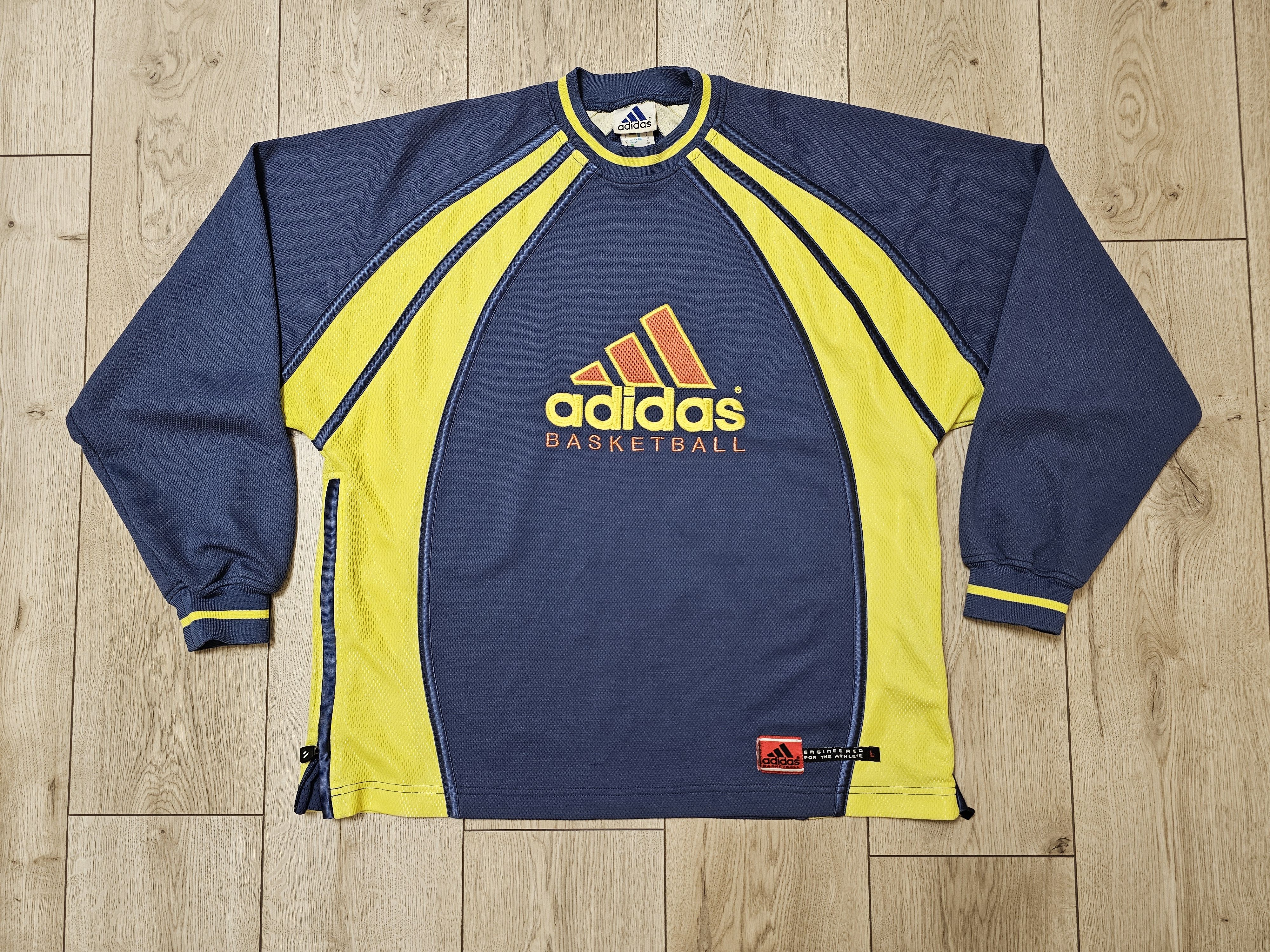 Vintage VINTAGE ADIDAS BASKETBALL SWEATSHIRT 90S SWEATER BASKETBALL Size US L / EU 52-54 / 3 - 1 Thumbnail