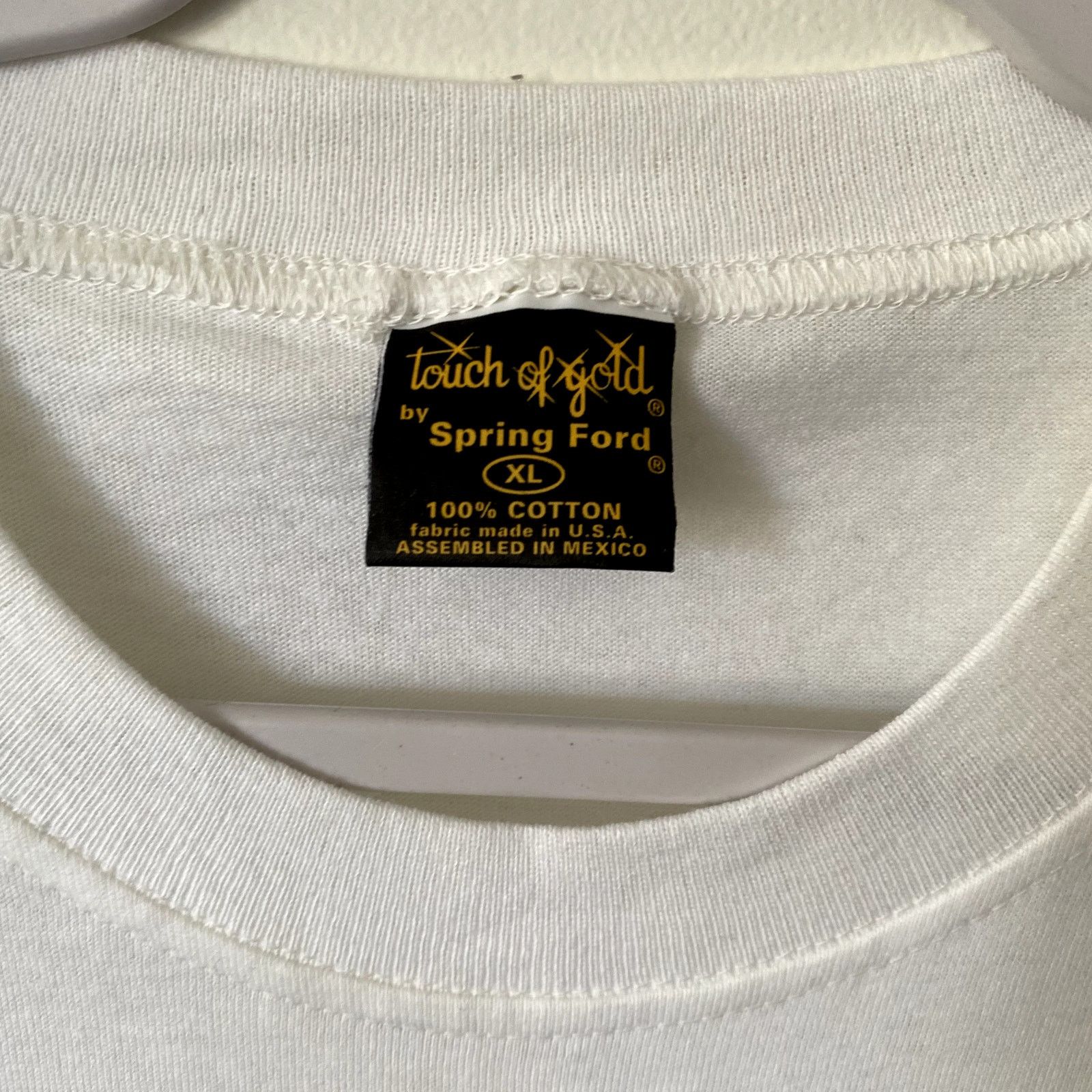 Vintage Vintage Touch Of Gold 90s Streetwear Single Stitch T Shirt Size US XL / EU 56 / 4 - 2 Thumbnail