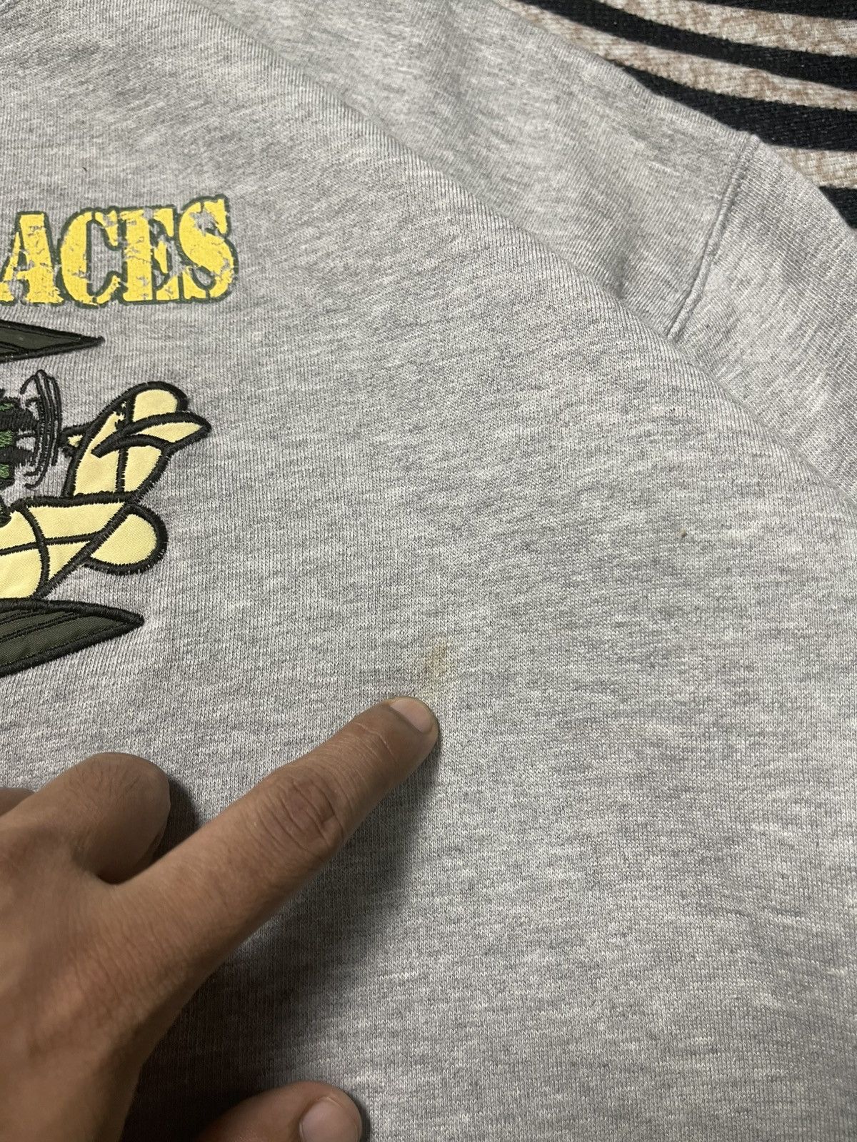 Cartoon Network VINTAGE 1999 HANNA BARBERA WACKY RACES ARMY STYLE CREWNECK Size US M / EU 48-50 / 2 - 6 Thumbnail