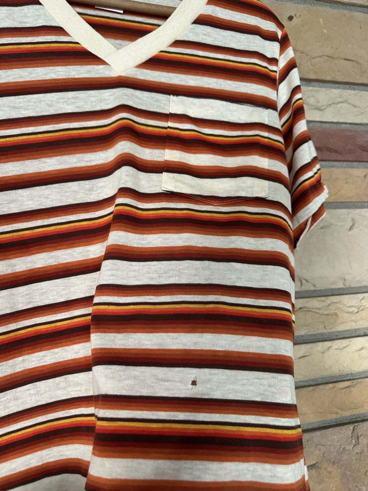 Vintage Vintage 70s Pinball Striped V Neck Tee Size US L / EU 52-54 / 3 - 7 Thumbnail