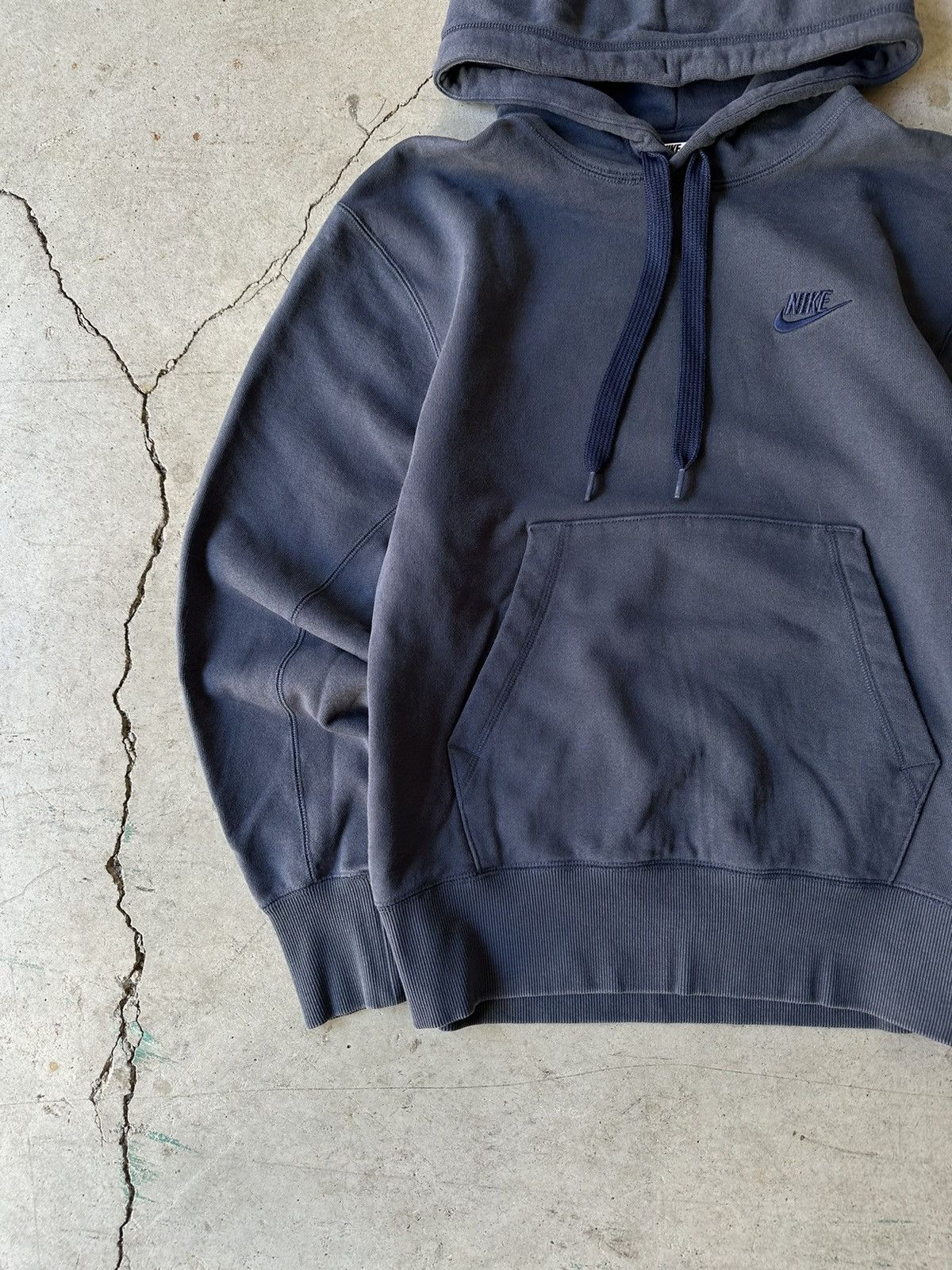 Nike Vintage Y2K Navy Nike swoosh hoodie Size US XS / EU 42 / 0 - 3 Thumbnail