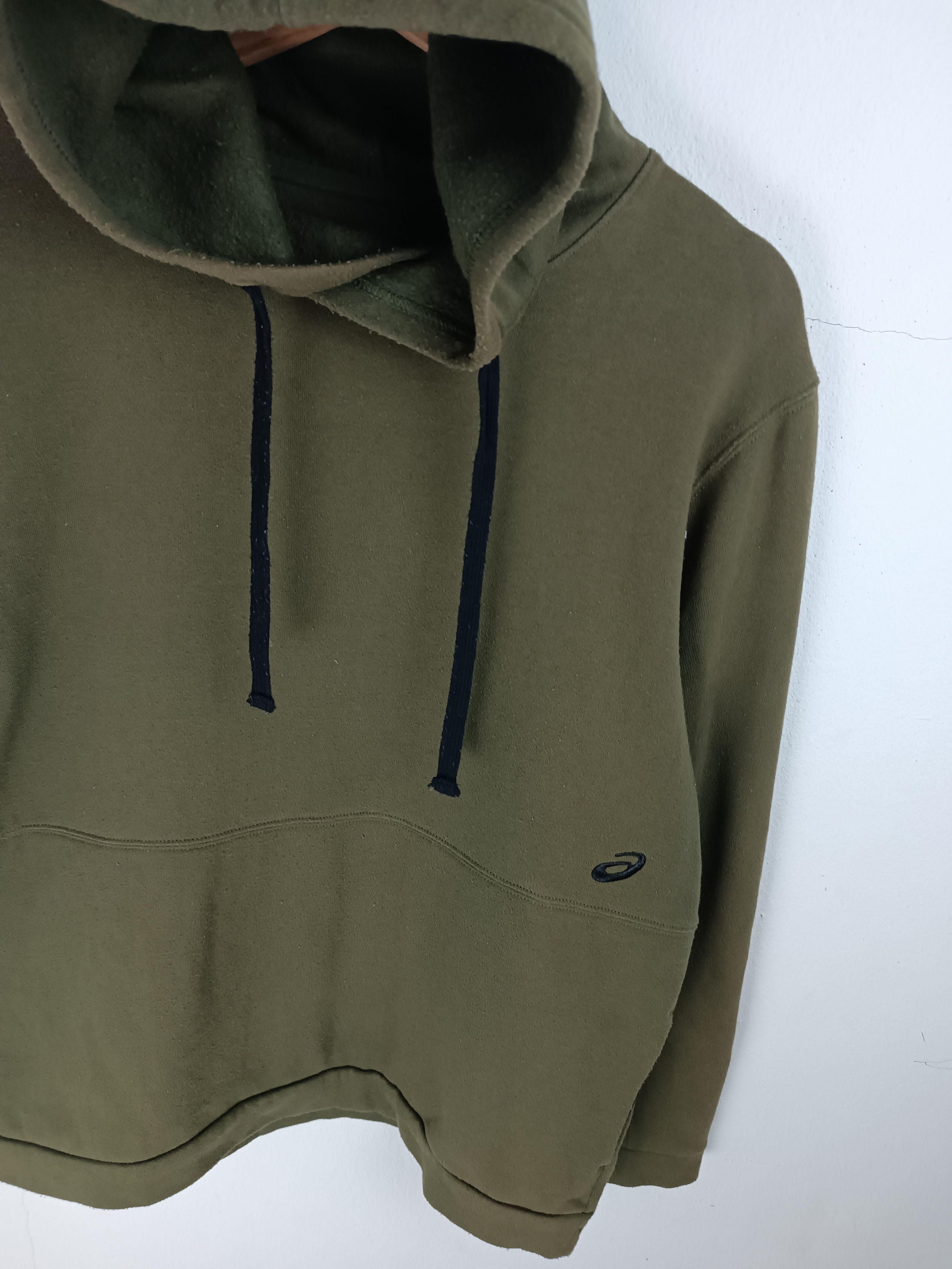 Asics VINTAGE ASICS HOODIES Y2K GORPCORE GOTH RARE Size US L / EU 52-54 / 3 - 6 Thumbnail