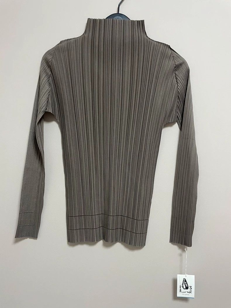 Other Issey Miyake/三宅一生 size:3 Grey pleated coat Size M / US 6-8 / IT 42-44 - 2 Thumbnail