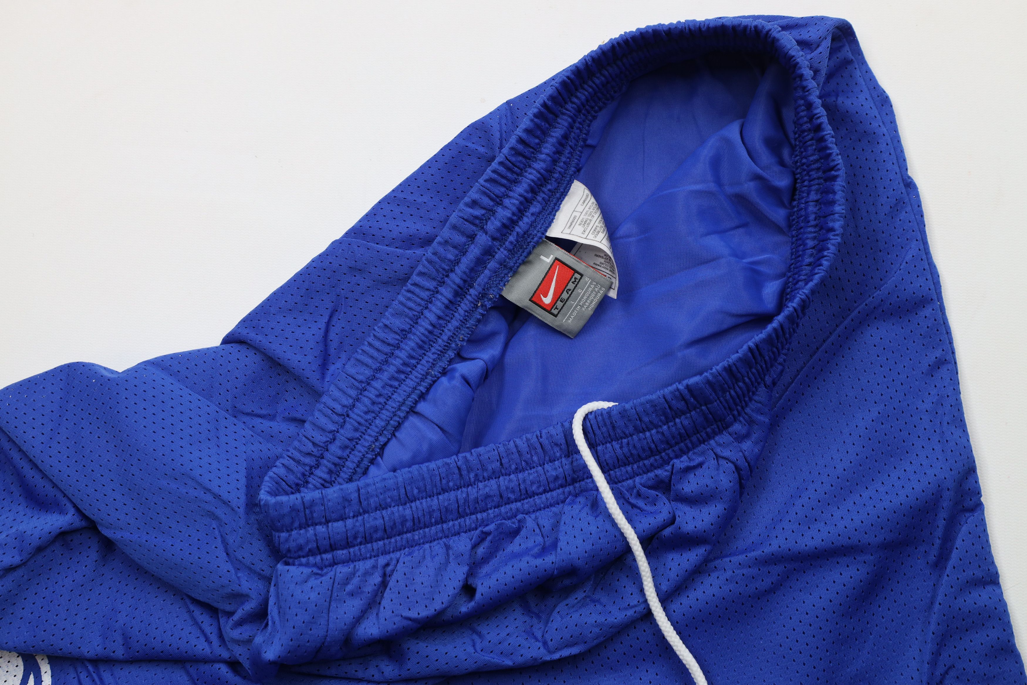 Nike × Vintage Vintage 90s Y2K Nike Basketball Mini Swoosh Mesh Shorts Size US 34 / EU 50 - 8 Thumbnail