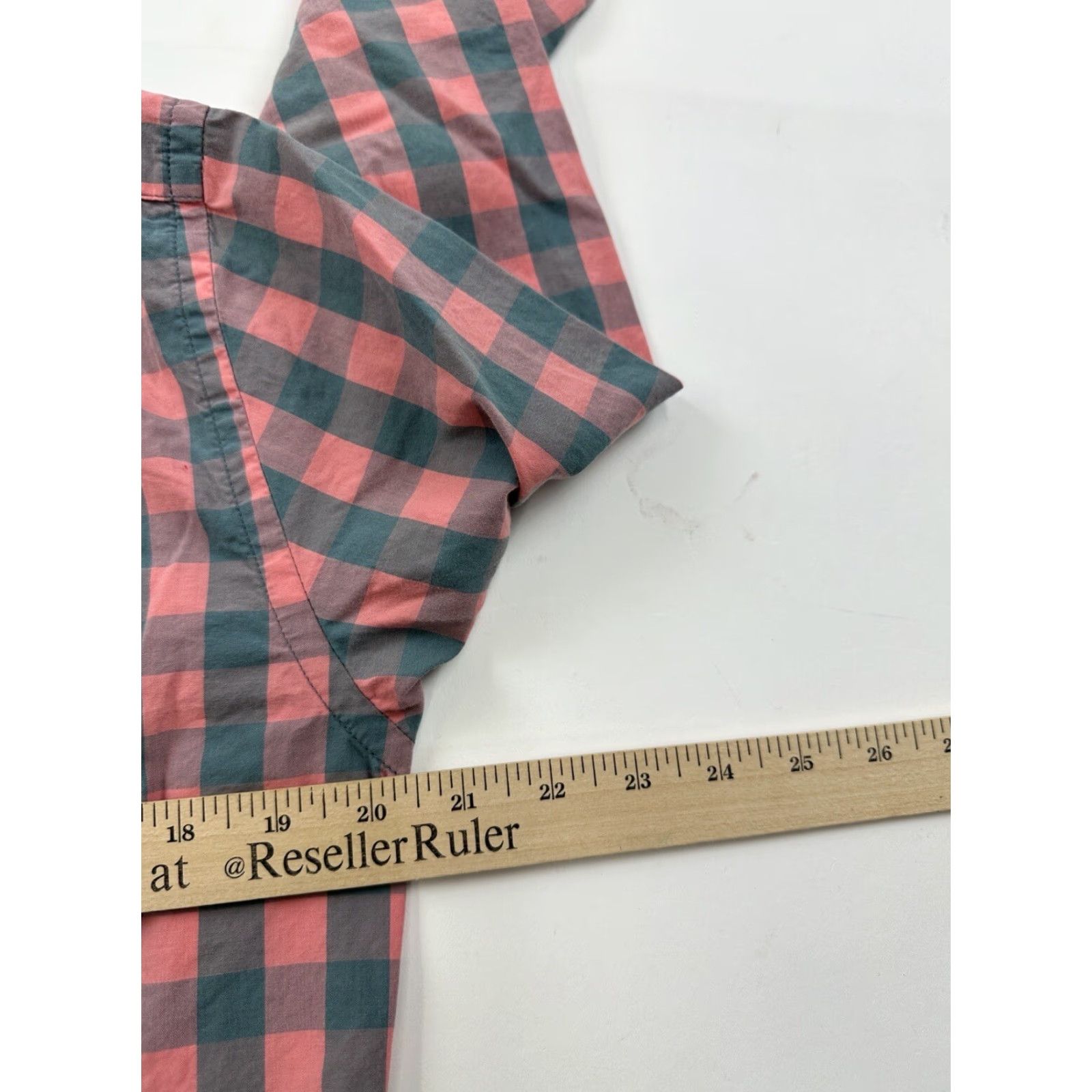 J.Crew J.Crew Shirt Mens Small Pink Gray Gingham Plaid Button Up Long Sleeve Size US S / EU 44-46 / 1 - 7 Thumbnail