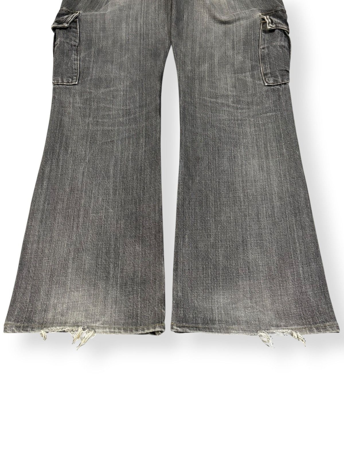Le Grande Bleu (L.G.B.) Japanese Brand Black Faded Bootcut Distressed Cargo Jeans Size US 31 - 12 Thumbnail