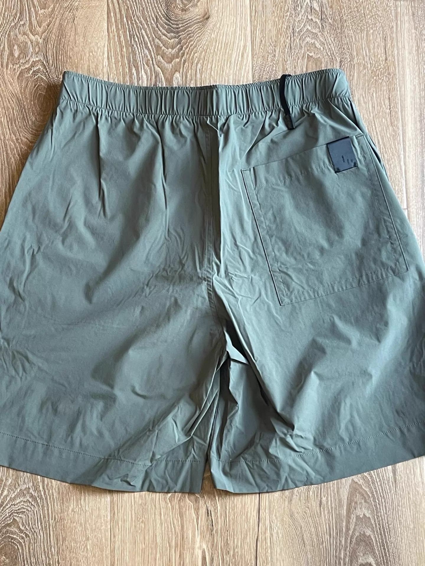 N.Hoolywood N.HOOLYWOOD 22ss Khaki Shorts 40 (Unused, Tags) Size US 26 / EU 42 - 2 Thumbnail