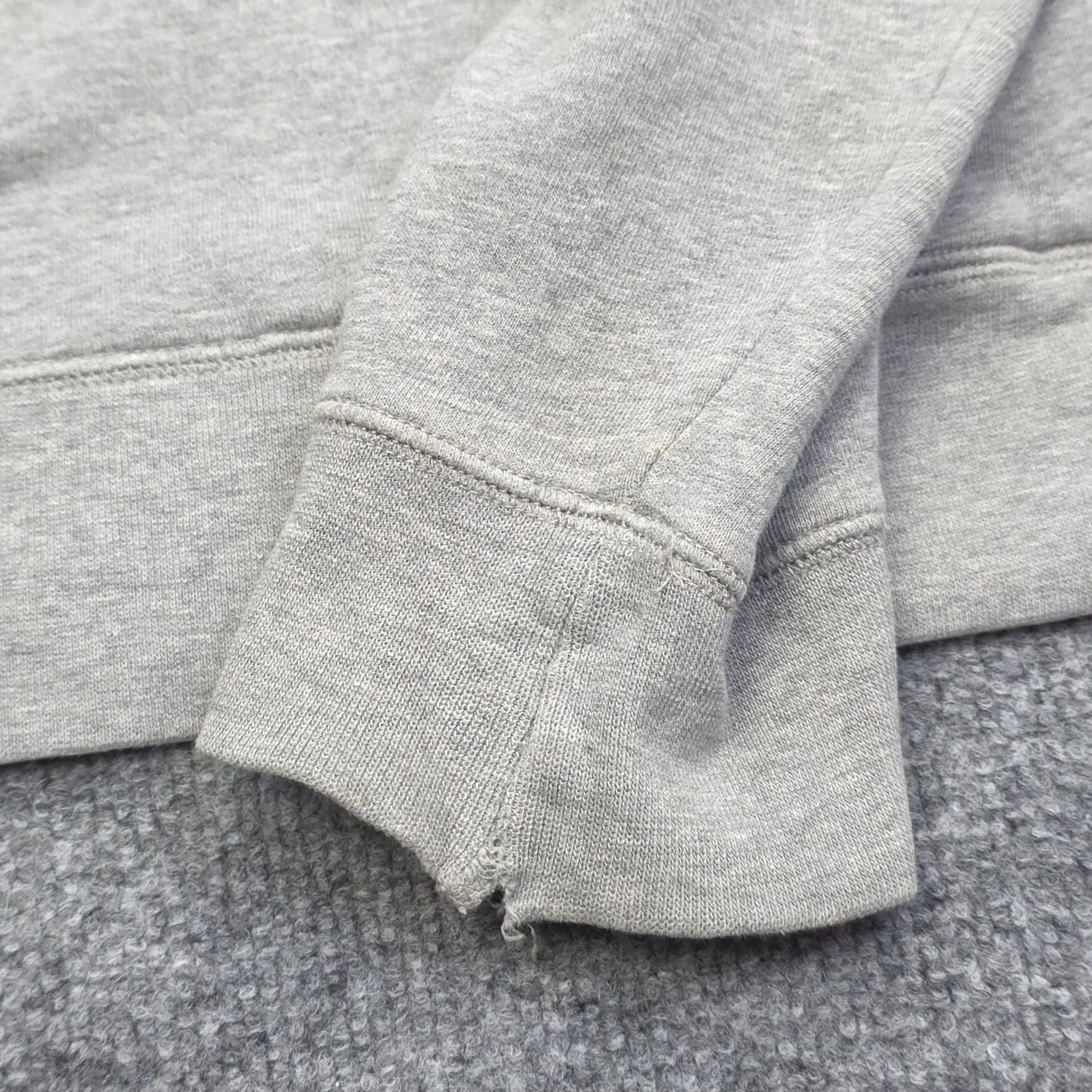 Vintage Polo Sport Ralph Lauren Sweater Men's Medium Gray 1/4 Zip Flag Spellout Size US M / EU 48-50 / 2 - 6 Thumbnail