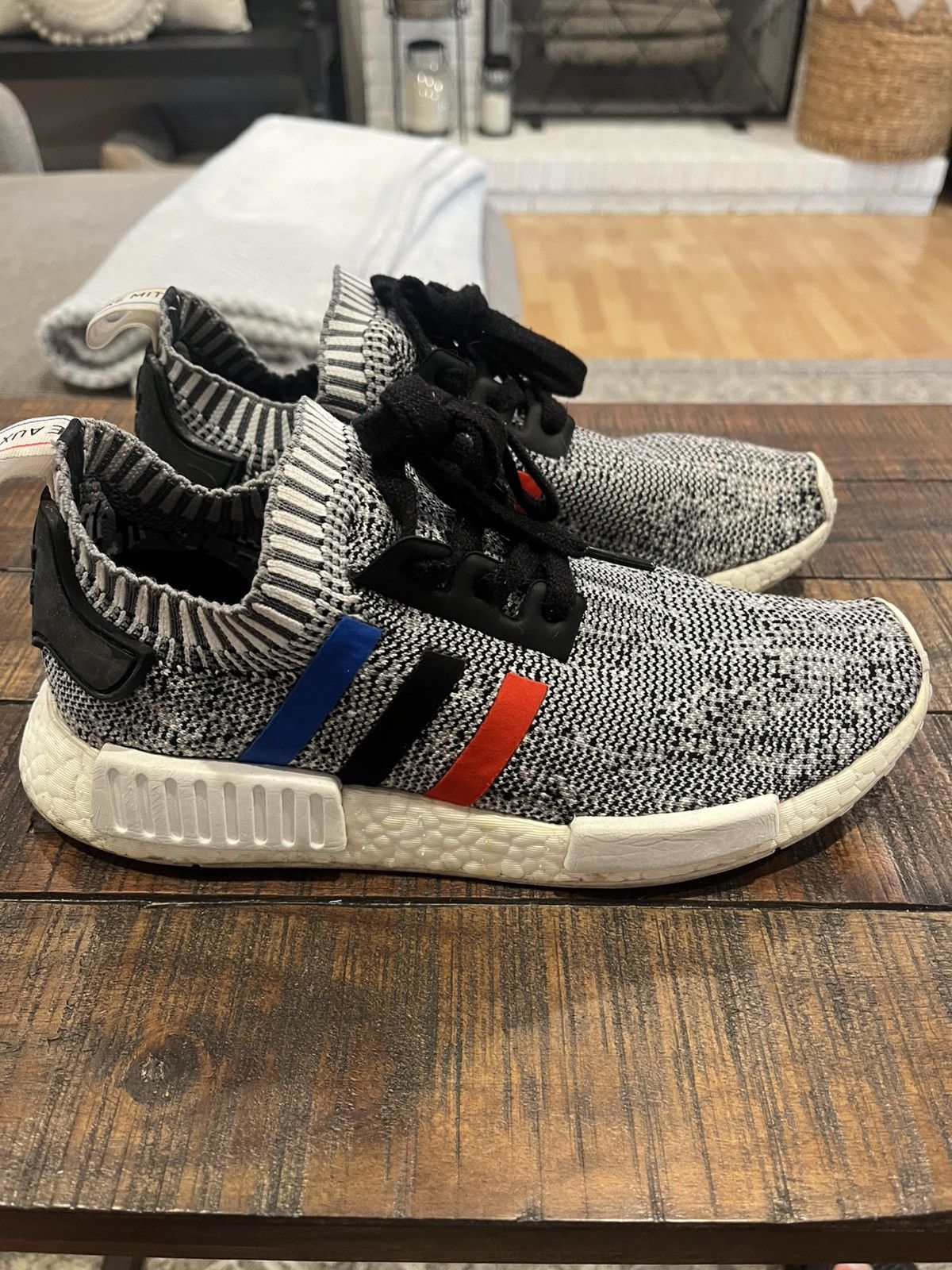 Adidas Adidas NMD R1 “Tri Color” size 7 Size US 7 / EU 40 - 2 Thumbnail