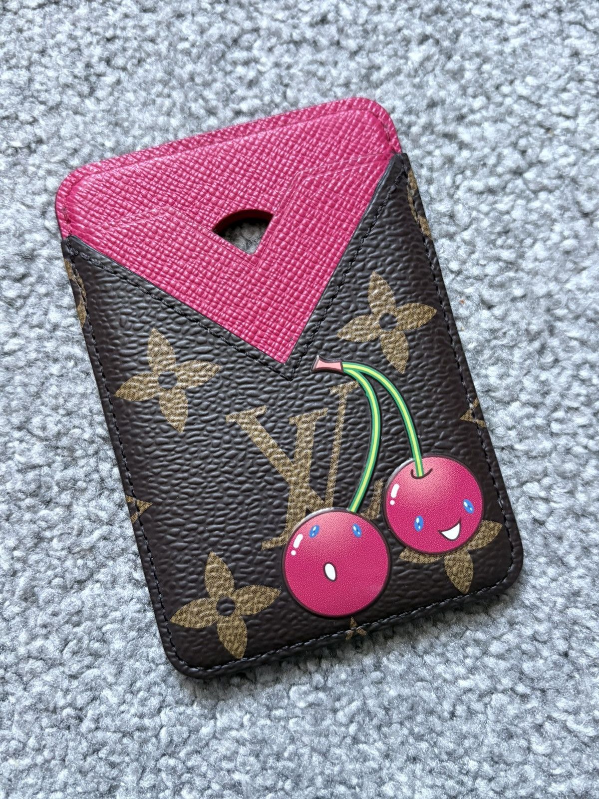 Louis Vuitton Louis Vuitton x Takashi Murakami Monogram Cherry Cardholder Size ONE SIZE - 7 Thumbnail
