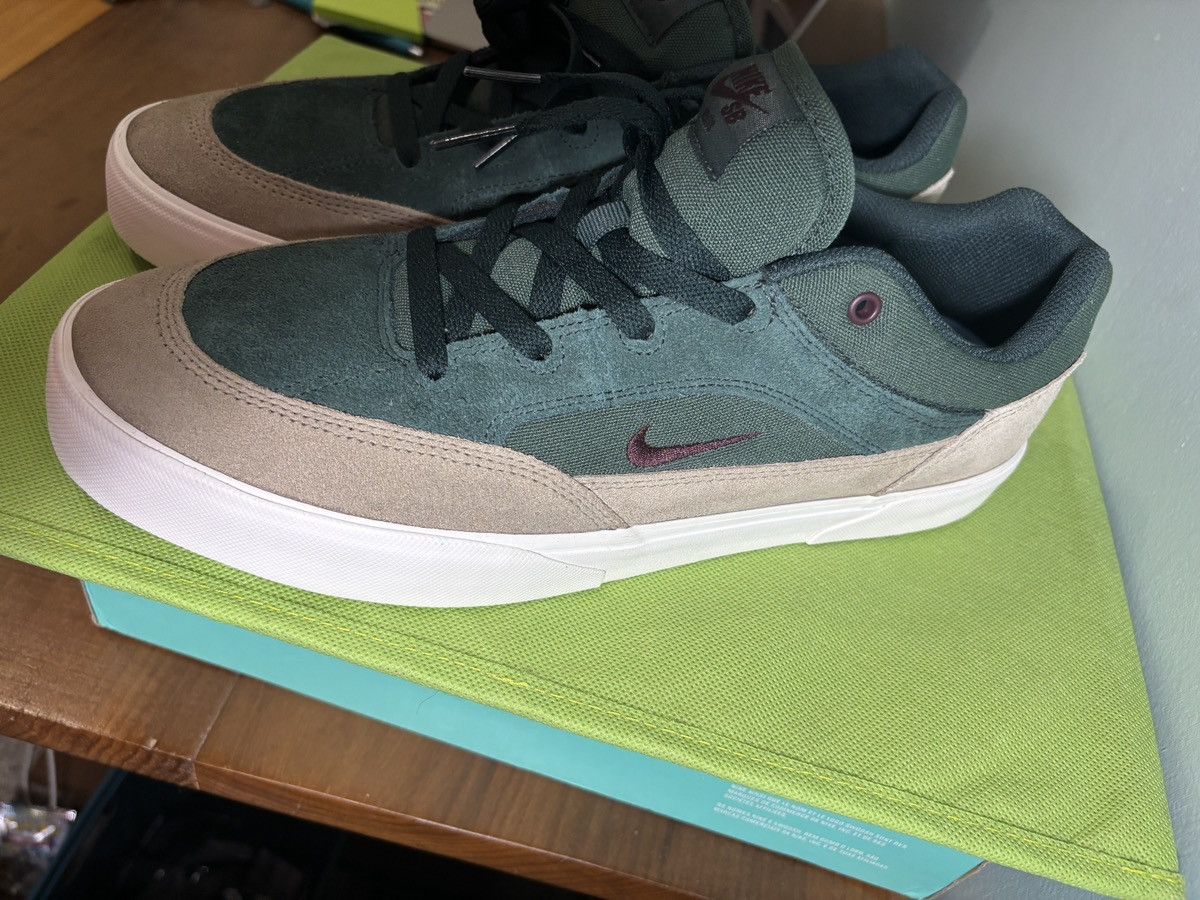 Nike Nike SB Malor Skate Shoes Size US 11 / EU 44 - 2 Thumbnail