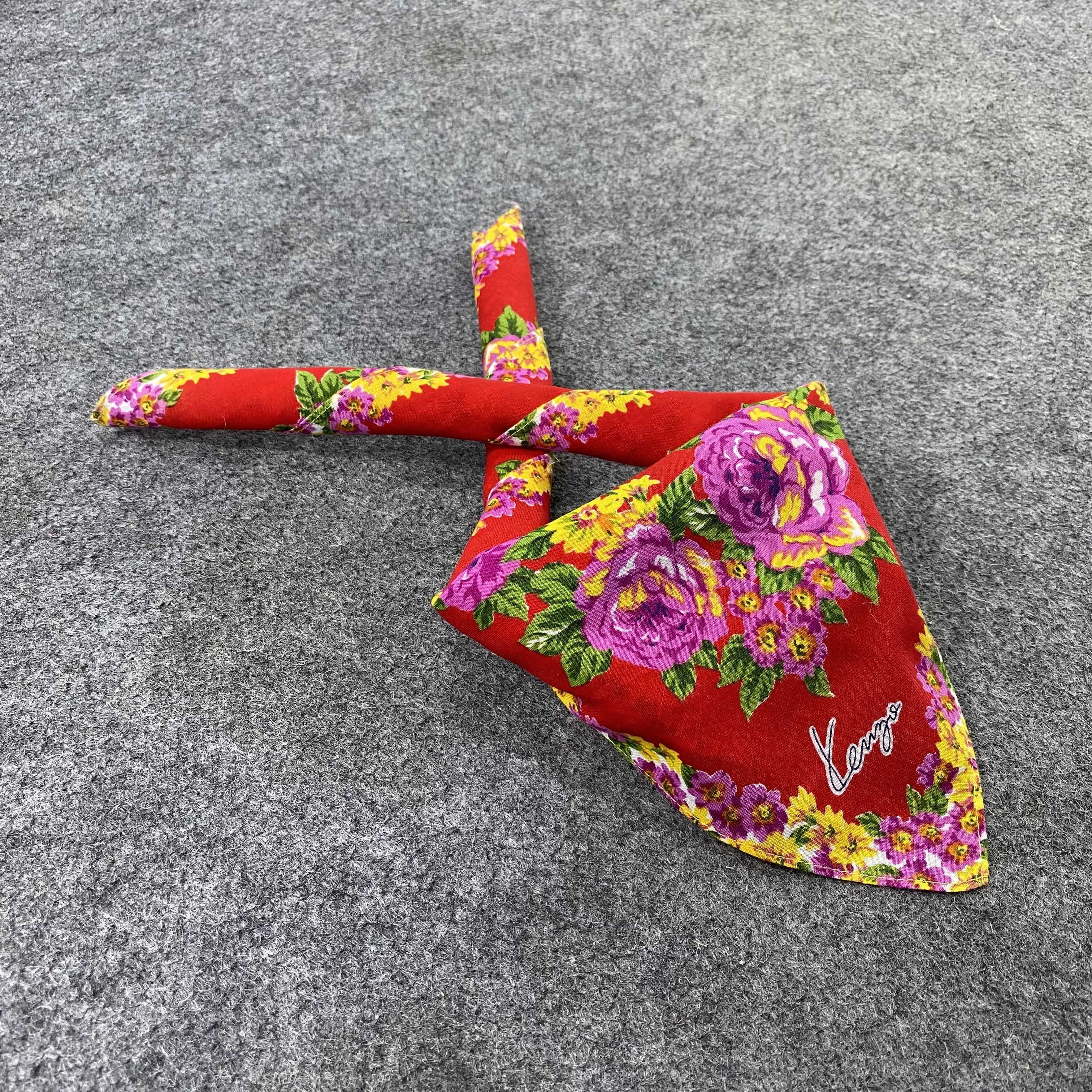Kenzo Kenzo Handkerchief Neckerchief Bandana-B1932 Size ONE SIZE - 1 Thumbnail