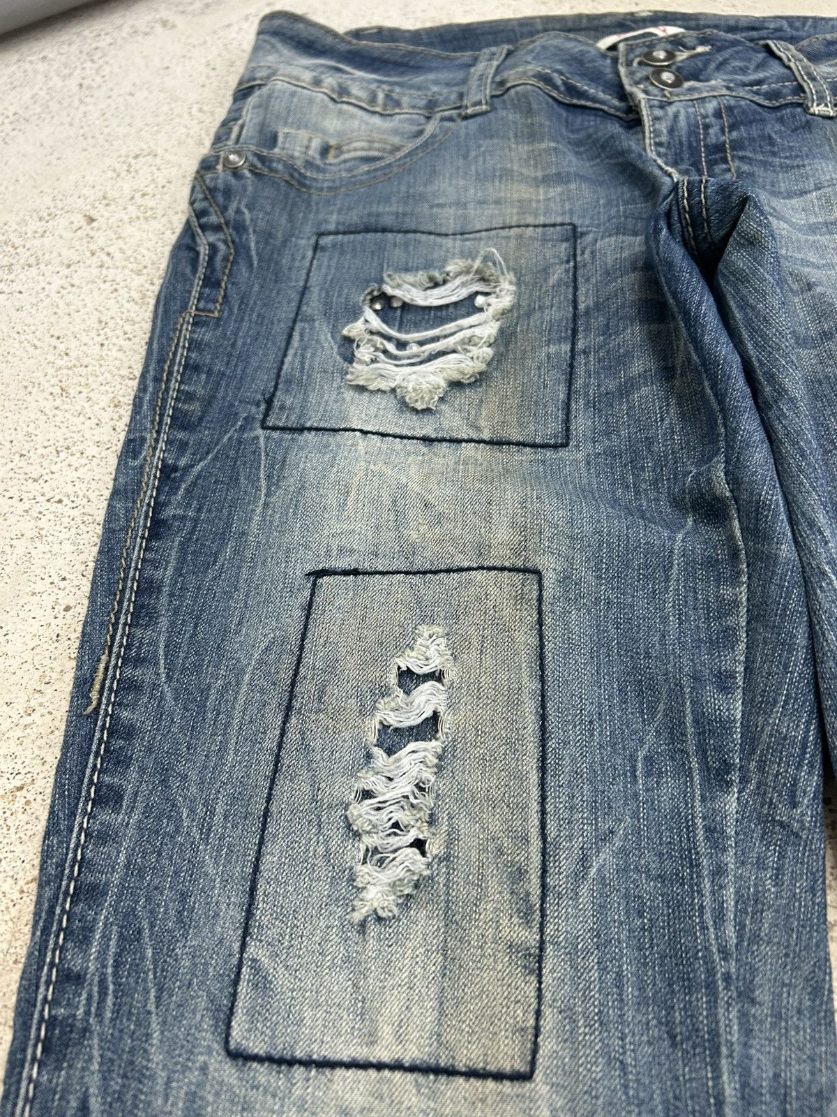 If Six Was Nine Flare Bongo Denim Japan Mud Washed Distress Emblishh Clawn Size US 31 - 6 Thumbnail