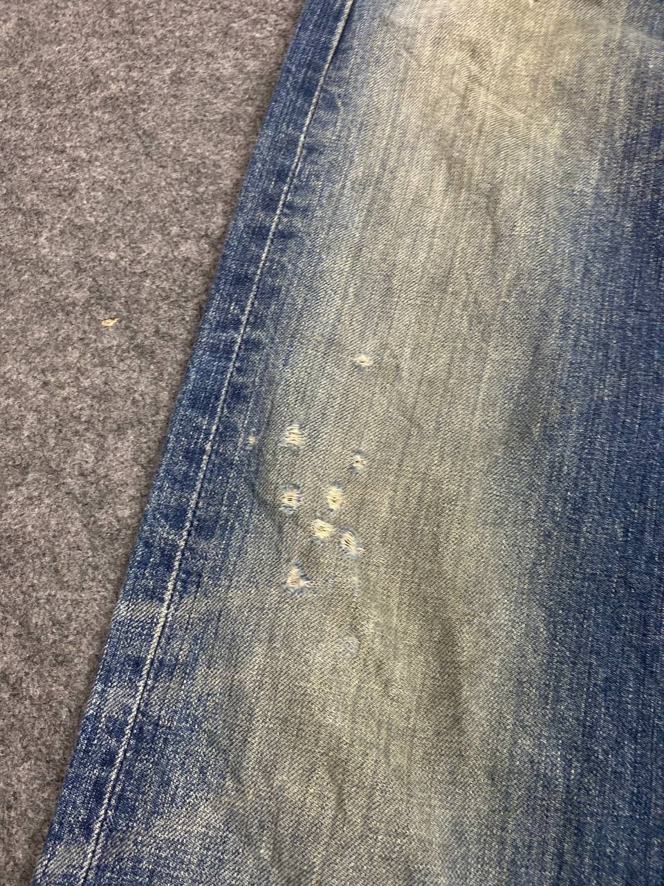 Levi's vintage 90s levis 501 distressed denim nice design Size US 31 - 10 Thumbnail