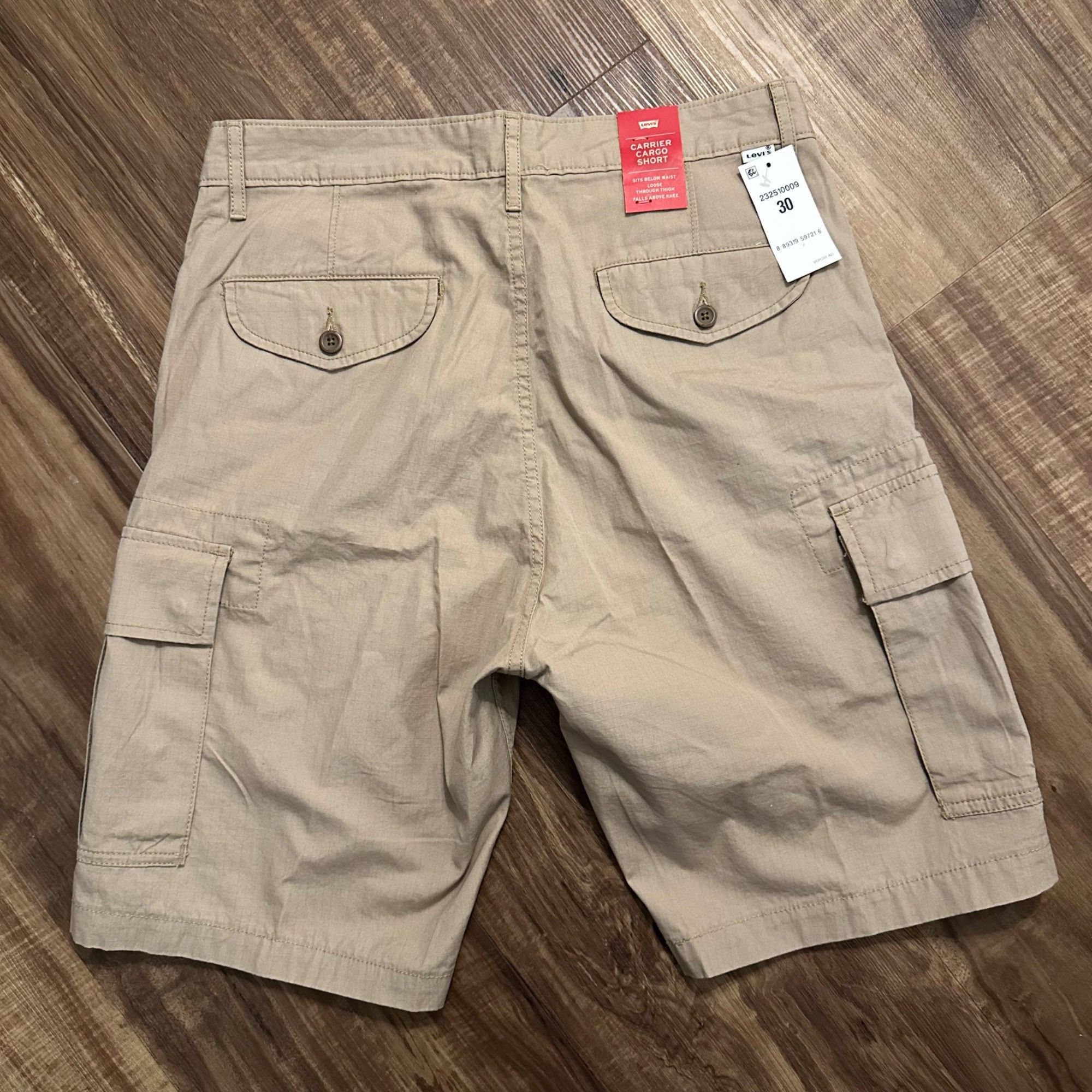Levi's NWT Levi's Men's Carrier Cargo Shorts true chino Sz 30 Size US 30 / EU 46 - 3 Thumbnail