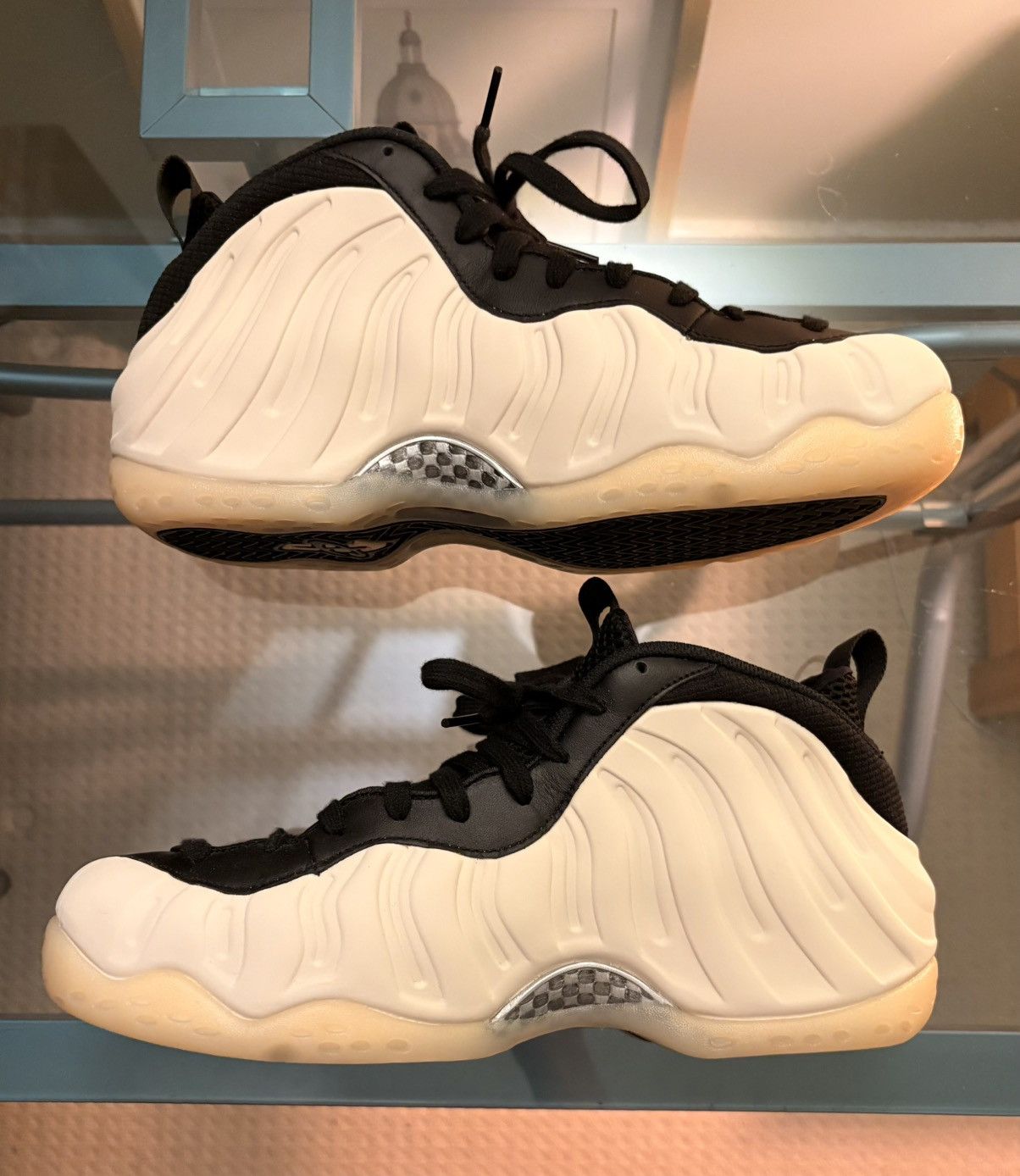 Nike Nike Foamposite One Size US 9 / EU 42 - 4 Thumbnail