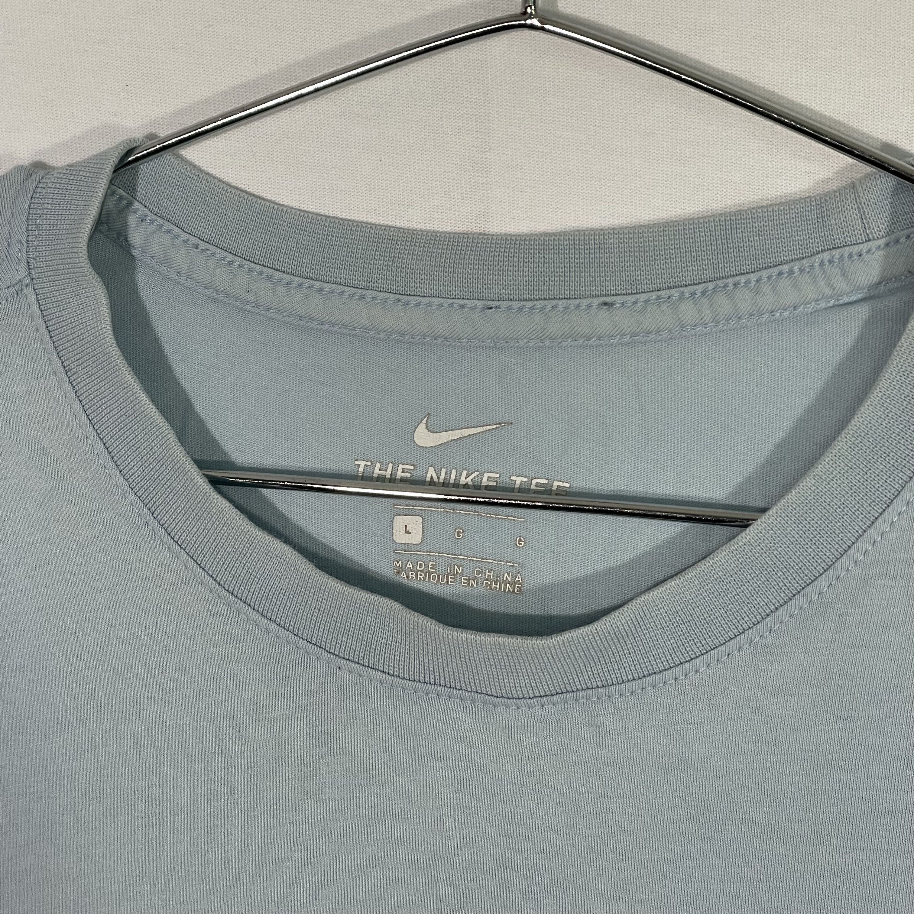 Nike Vintage Nike t shirt grunge y2k streetwear custom alt rare Size US L / EU 52-54 / 3 - 7 Thumbnail