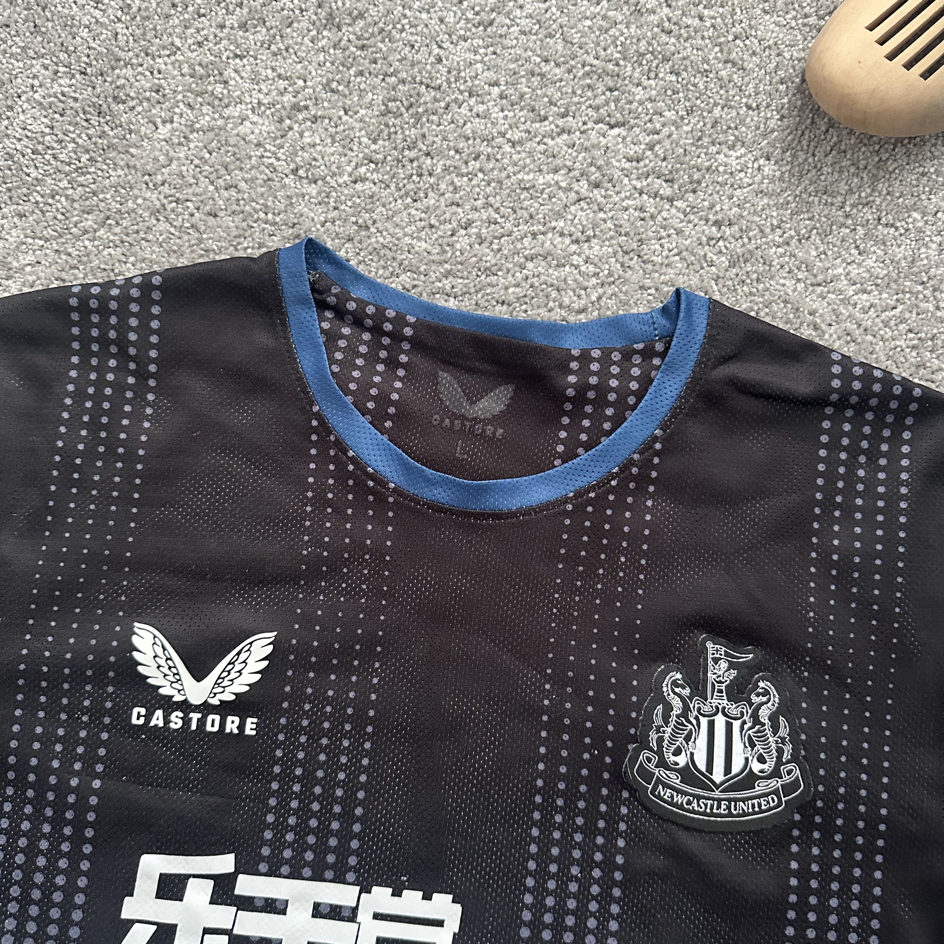 Other New Castle FUN88 22/23 Soccer Jersey T Shirt Size US L / EU 52-54 / 3 - 3 Thumbnail