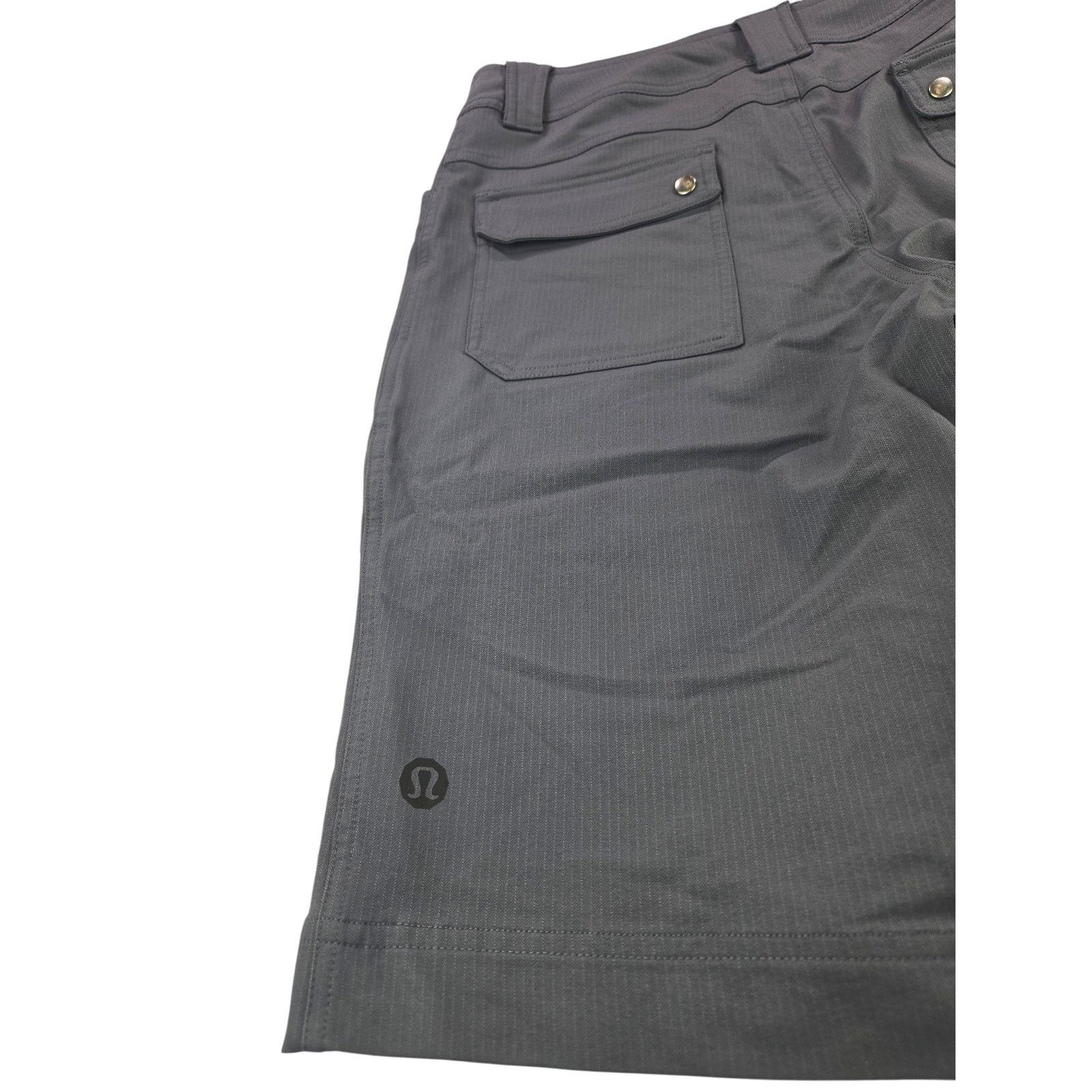 Lululemon Lululemon | Grey Pinstripe Cadence Commute Shorts | Size 36 Size US 36 / EU 52 - 4 Thumbnail