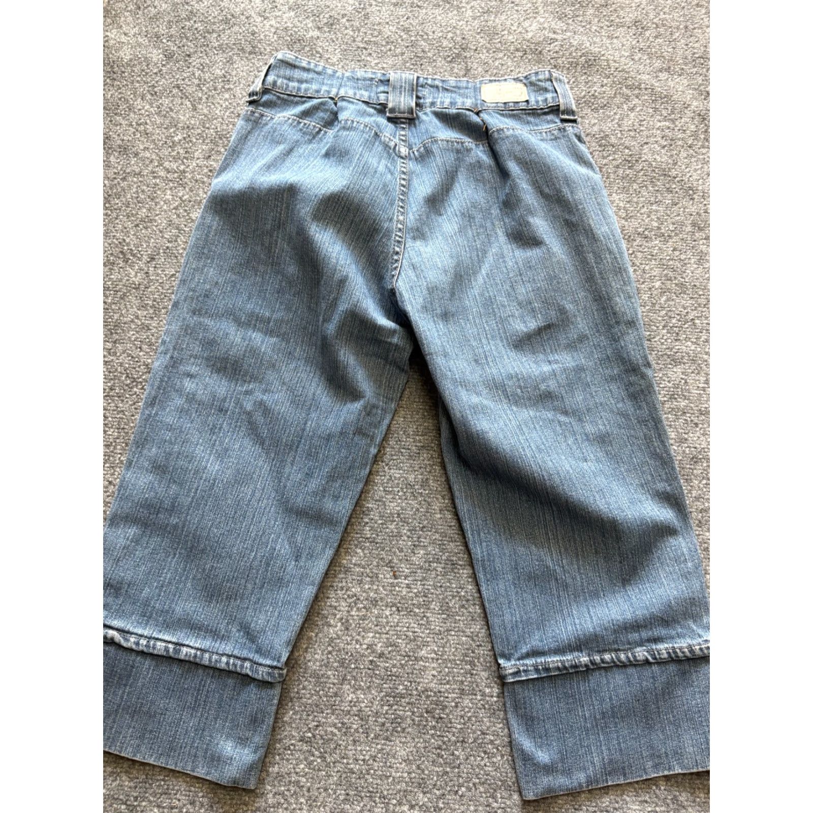Levi's VINTAGE Levi's Capris Blue Denim Womens 28x17 Jeans Regular Medium 90s Classic USA Women Size ONE SIZE - 5 Thumbnail