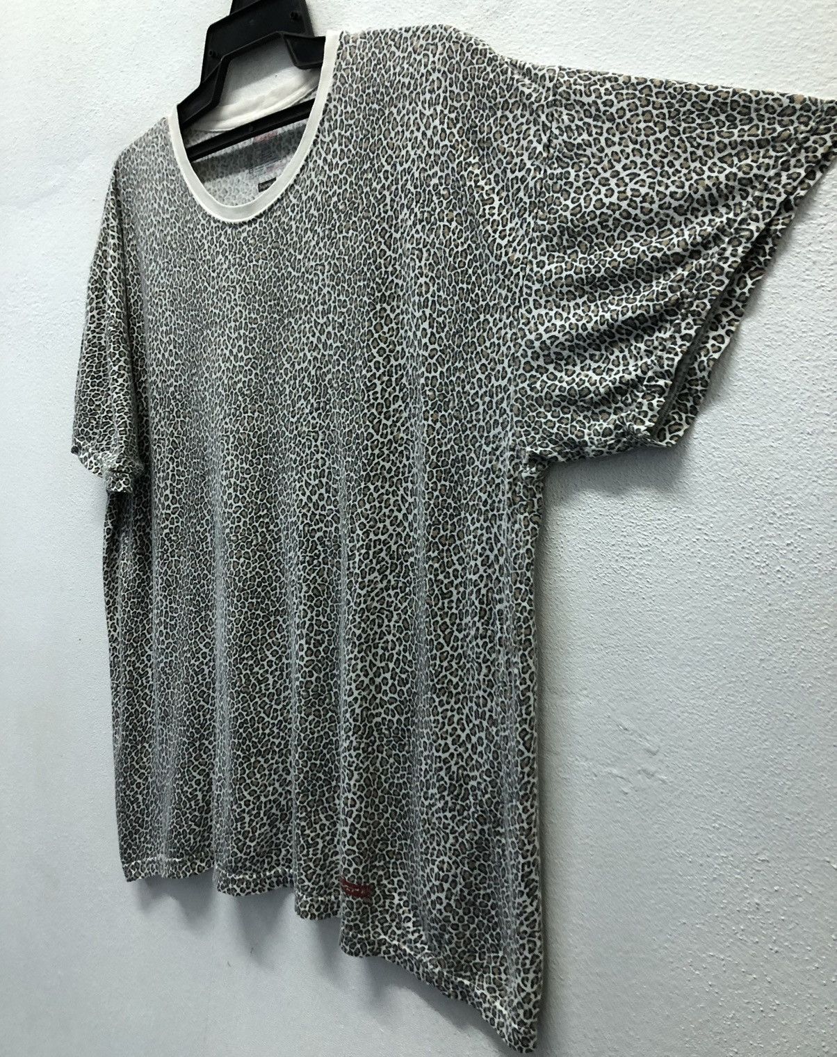 Hanes Hanes Comfort Soft Supreme Leopard Pattern T-Shirt Size US L / EU 52-54 / 3 - 5 Thumbnail