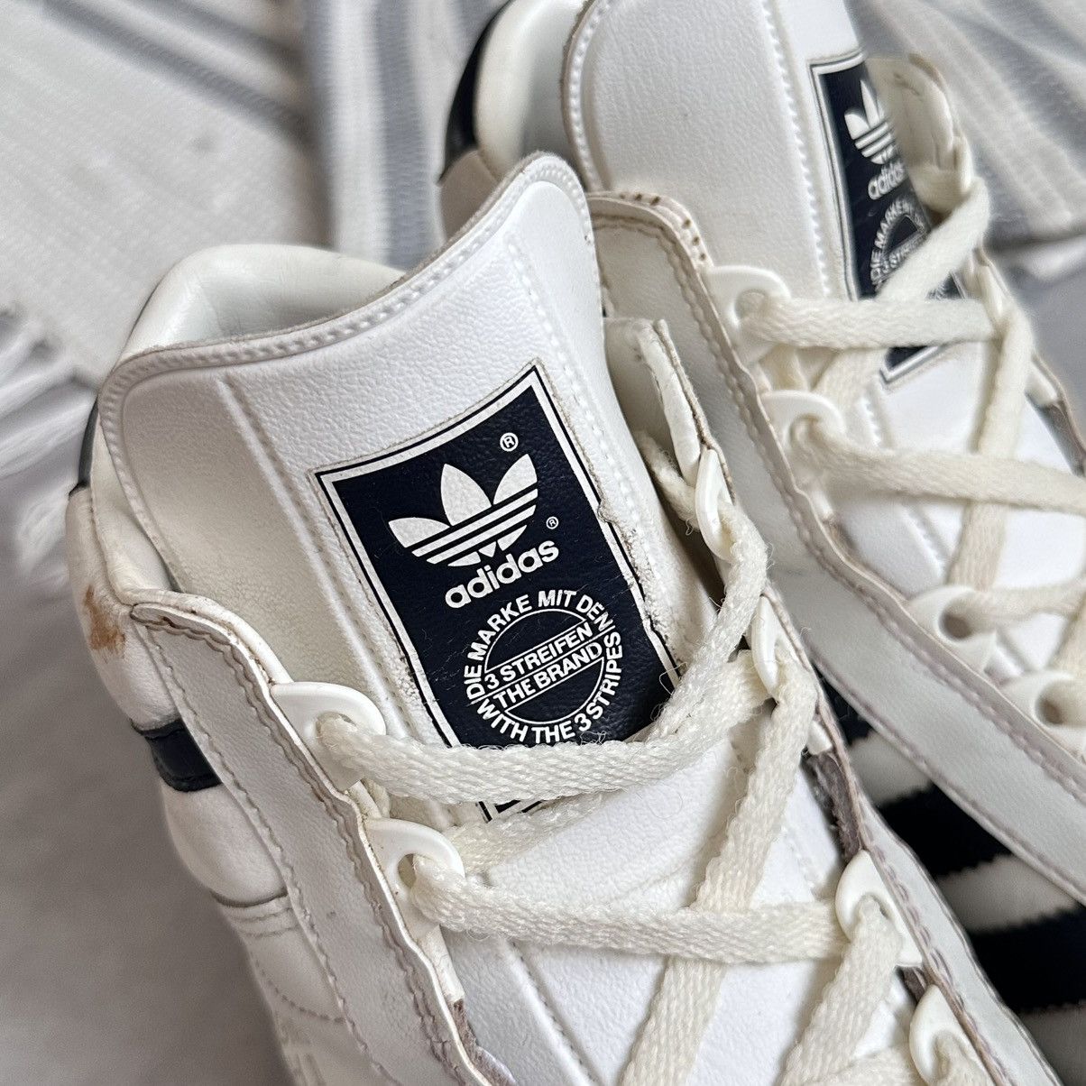 Adidas Vintage 80s Adidas Jogging High 2 Sneakers Boots Slovenia Size US 7 / EU 40 - 11 Thumbnail