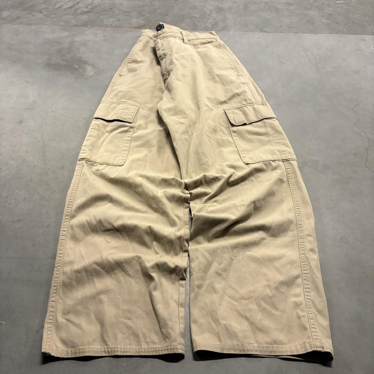 Vintage Crazy Vintage Y2K/2000s Baggy Khaki Tan Cargo Pants! Size US 33 - 3 Thumbnail