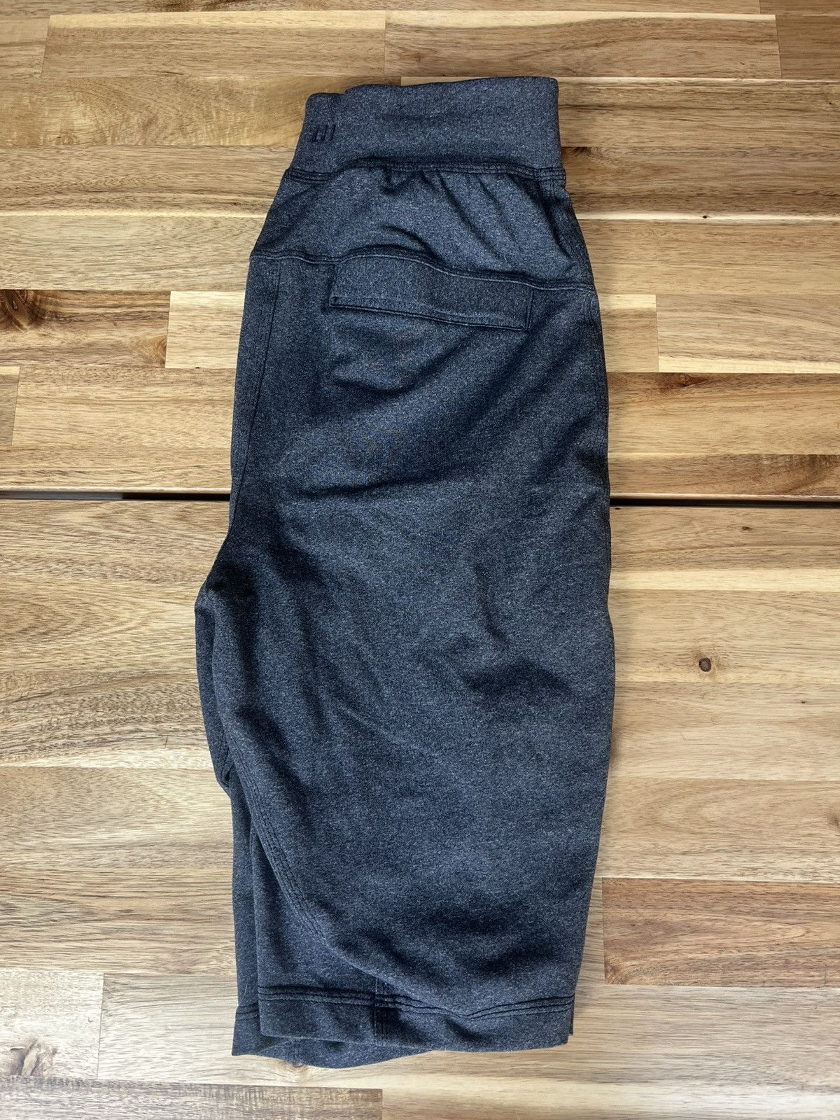 Lululemon Men’s Lululemon Workout Shorts Size US 28 / EU 44 - 3 Thumbnail