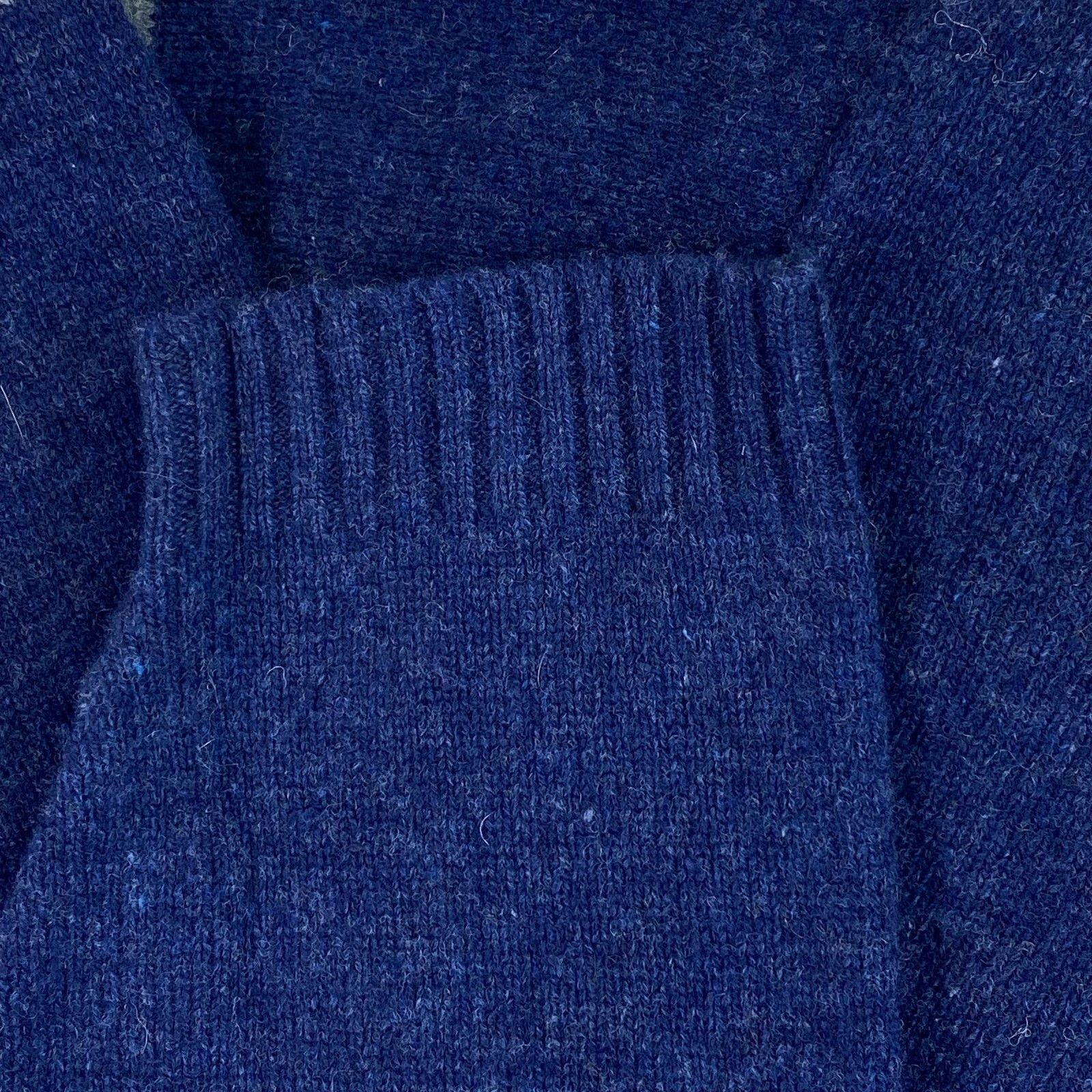 Gap Vintage Gap Lambswool Sweater Blue Gray Striped V Neck Y2K Size US XL / EU 56 / 4 - 5 Thumbnail
