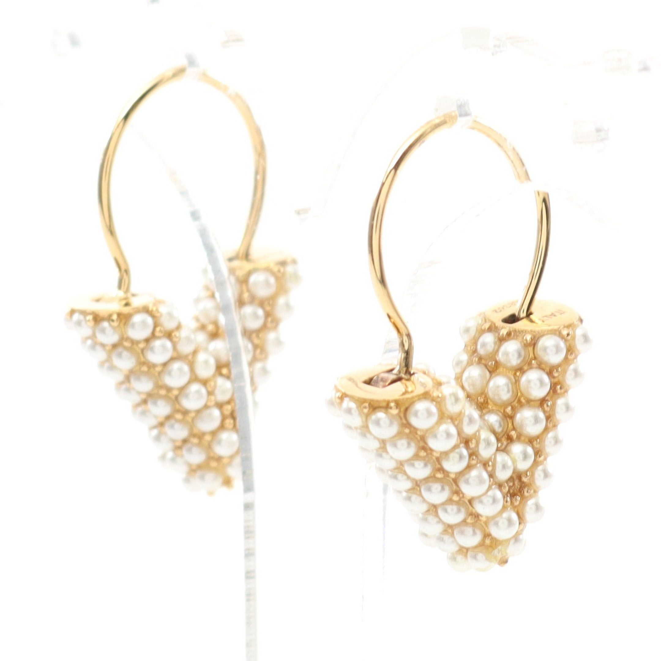 Louis Vuitton Louis Vuitton Buffalo Dreille Hoop Essential V Perl Earrings Gp Fake Pearl Gold Off White Size ONE SIZE - 1 Thumbnail