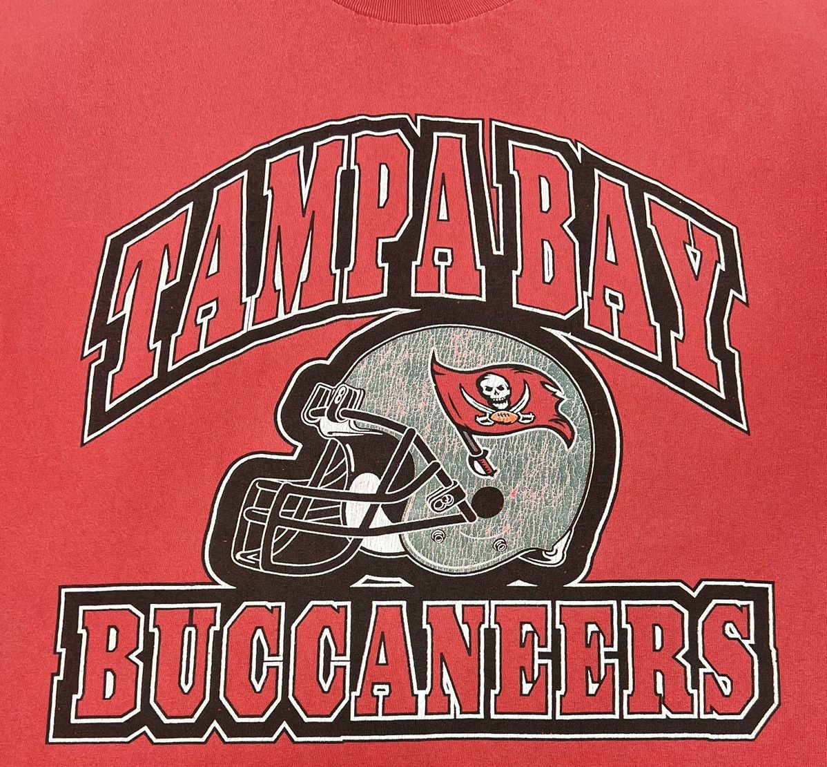 NFL × Vintage 90s Vintage NFL Tampa Bay Buccaneers tee Size US XL / EU 56 / 4 - 3 Thumbnail