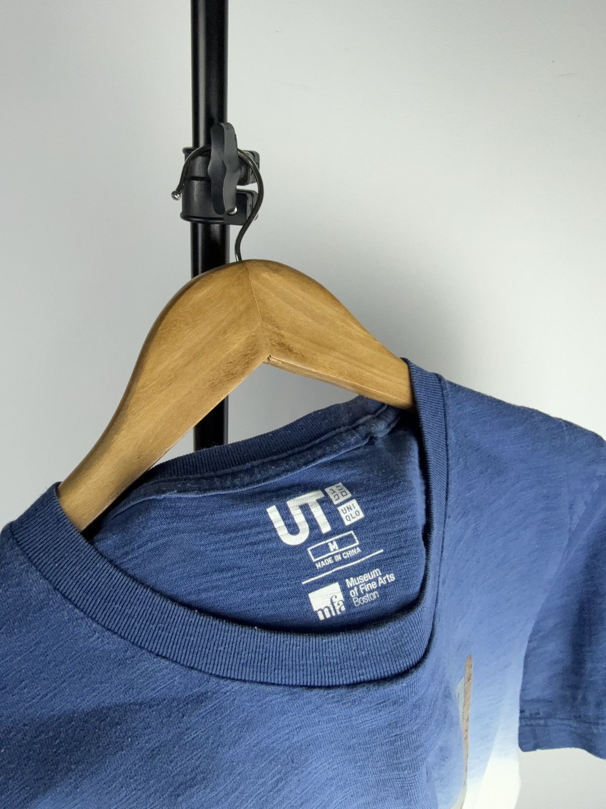 Uniqlo Japanese 00s Uniqlo UT Hokusai Wave Art T-Shirt MFA Boston Size US M / EU 48-50 / 2 - 6 Thumbnail