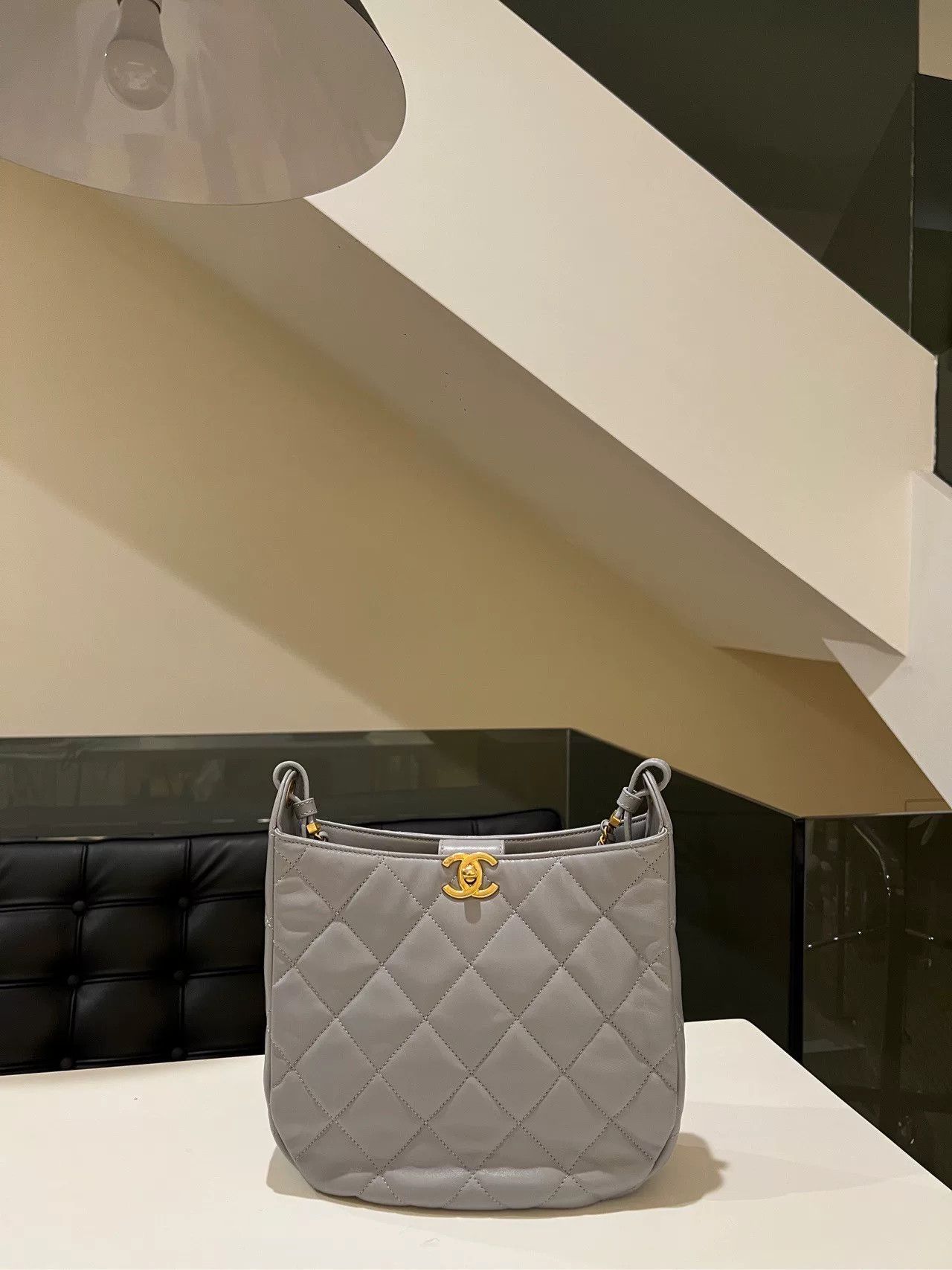 Chanel Pre-loved Bag Very good condition Size ONE SIZE - 1 Thumbnail