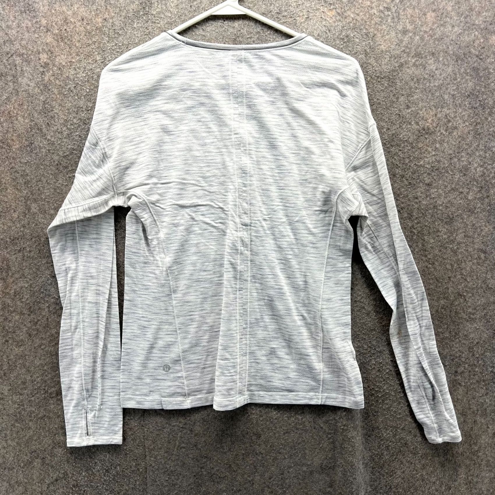 Lululemon VINTAGE? No. (Cannot determine) Size M / US 6-8 / IT 42-44 - 2 Thumbnail